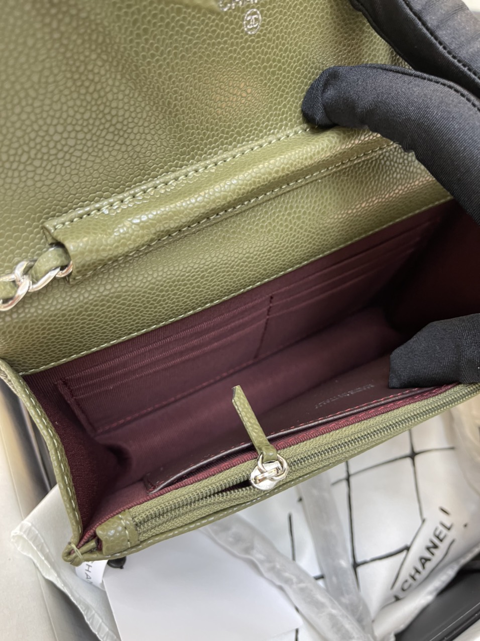 Túi Xách Chanel Super Woc Màu Xanh Lá Khóa Bạc Size 19cm