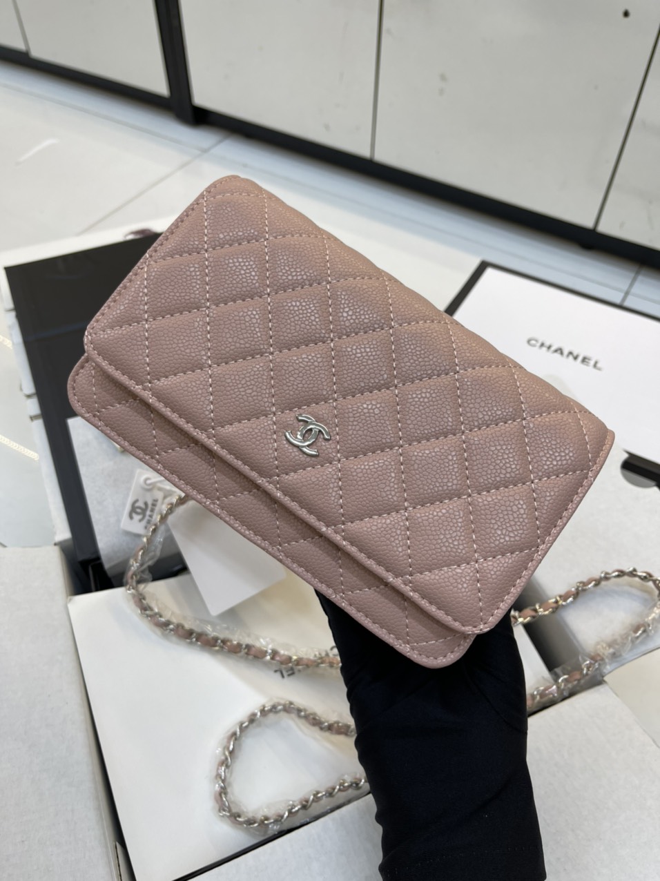 Túi Xách Chanel Super Woc Màu Hồng Khóa Bạc Size 19cm