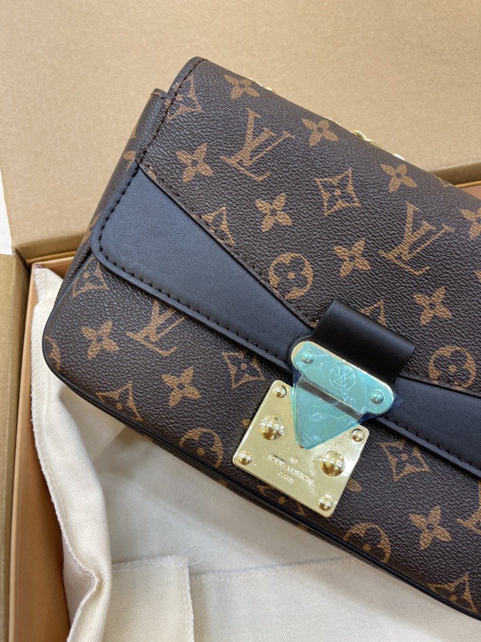 Túi Xách LV Super Marceau Black And Caramel