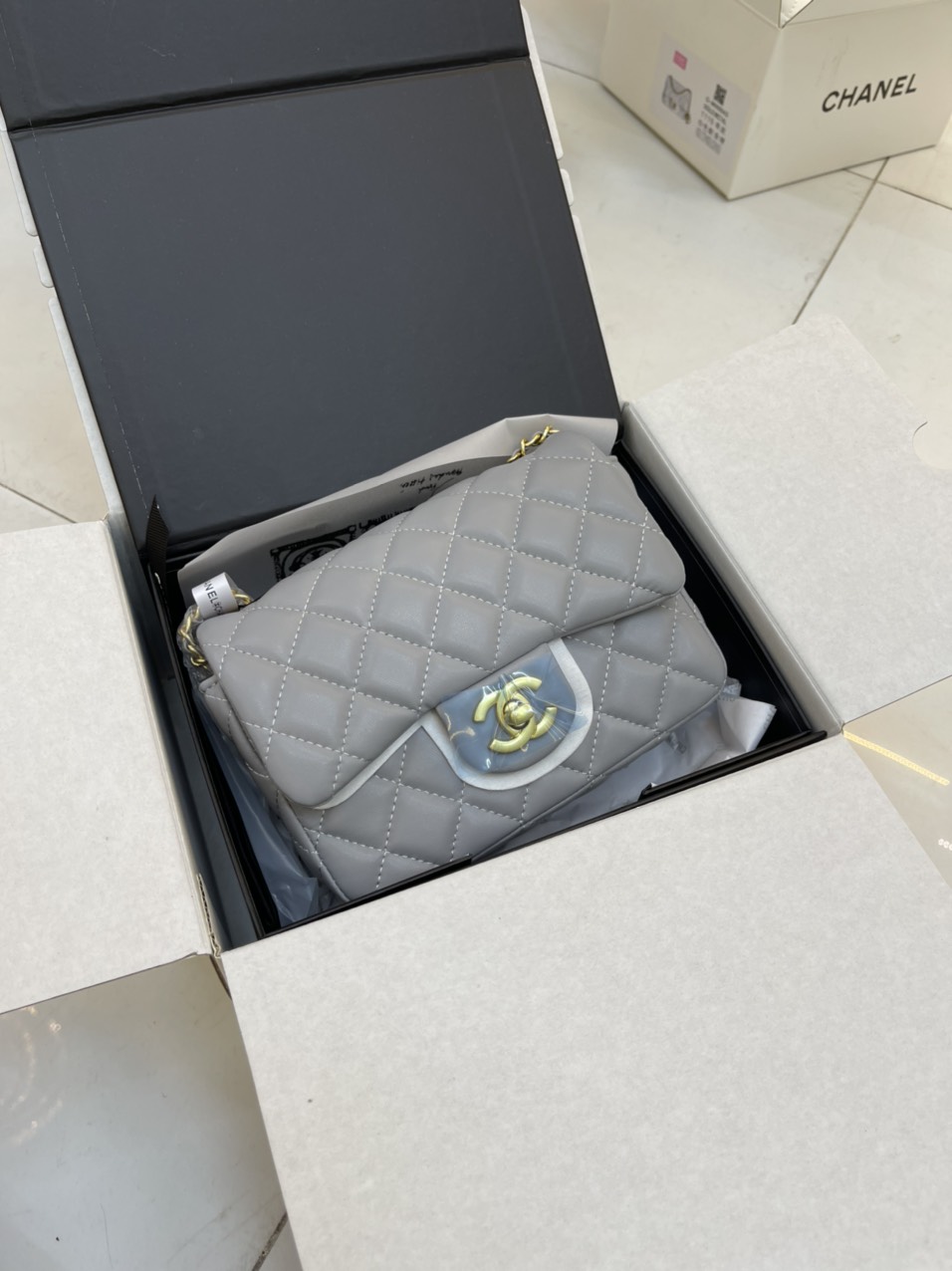 Túi Xách Chanel Super MINI  CHARM Quả Chuông Màu Xám Size 17cm
