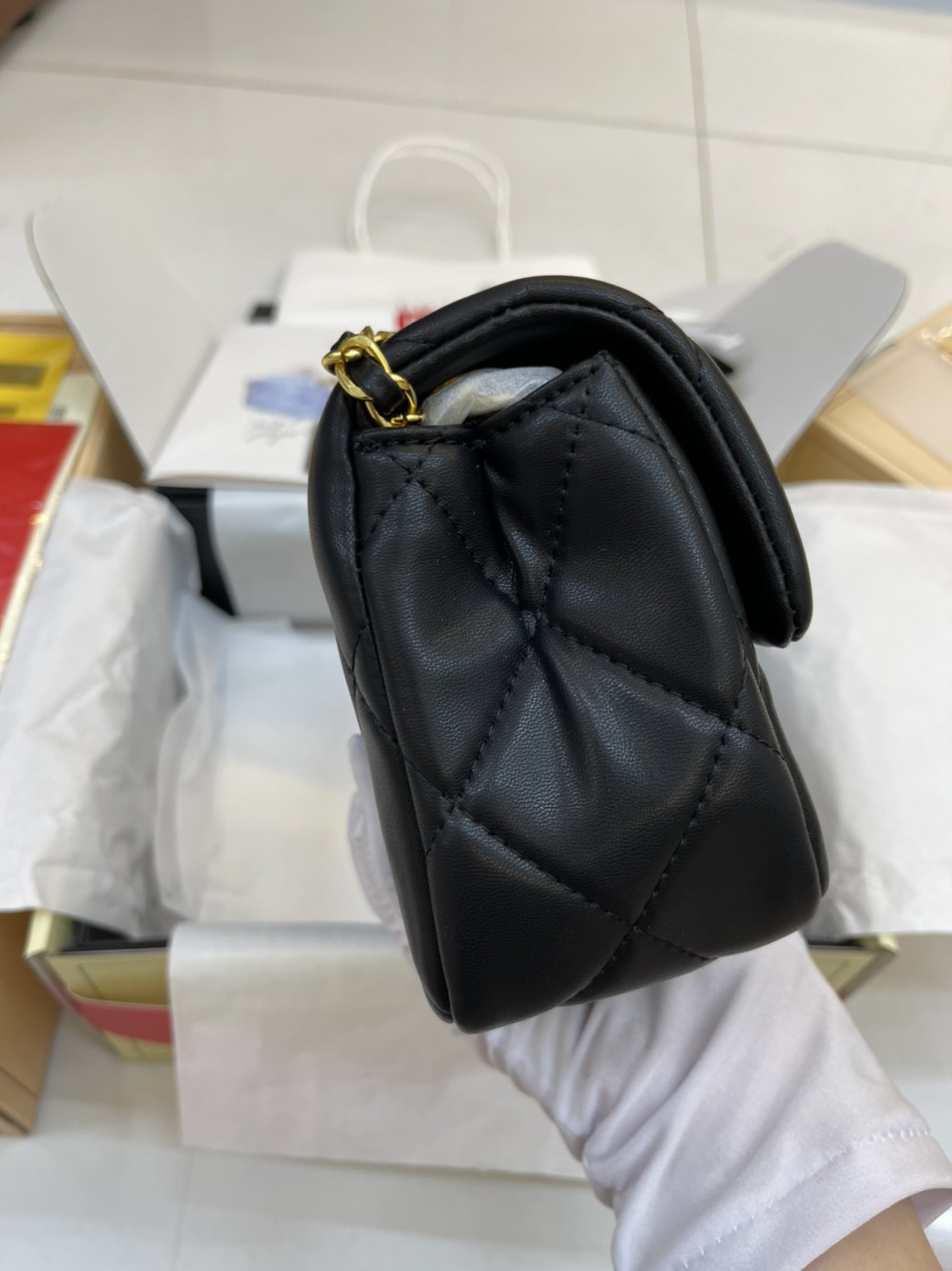 Túi Đeo Chéo Chanel Super Mini Flap Bag LambskinHardware AS3473 Màu Đen