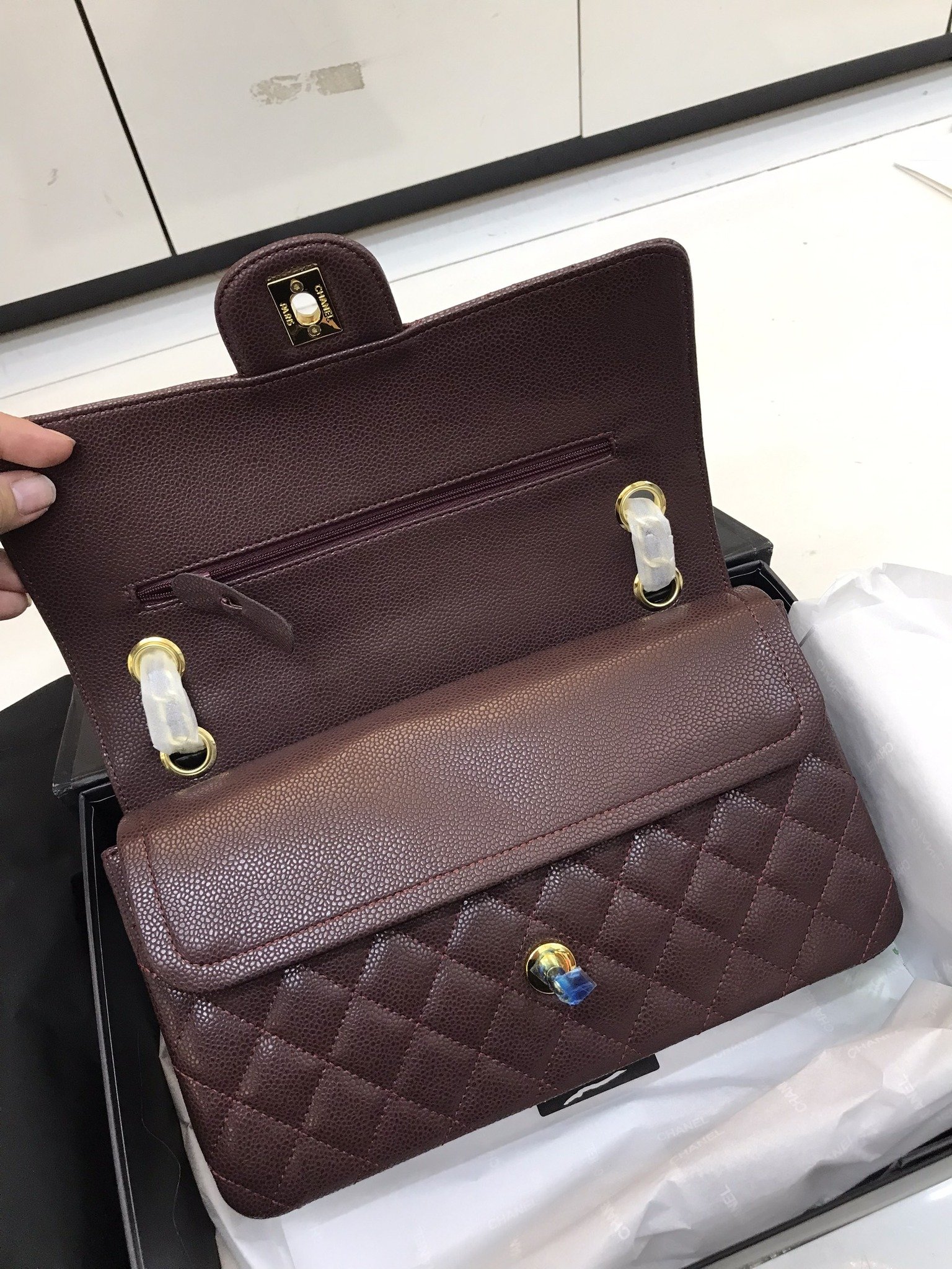 Túi Xách Chanel Super Classic Burgundy Caviar Màu Đỏ