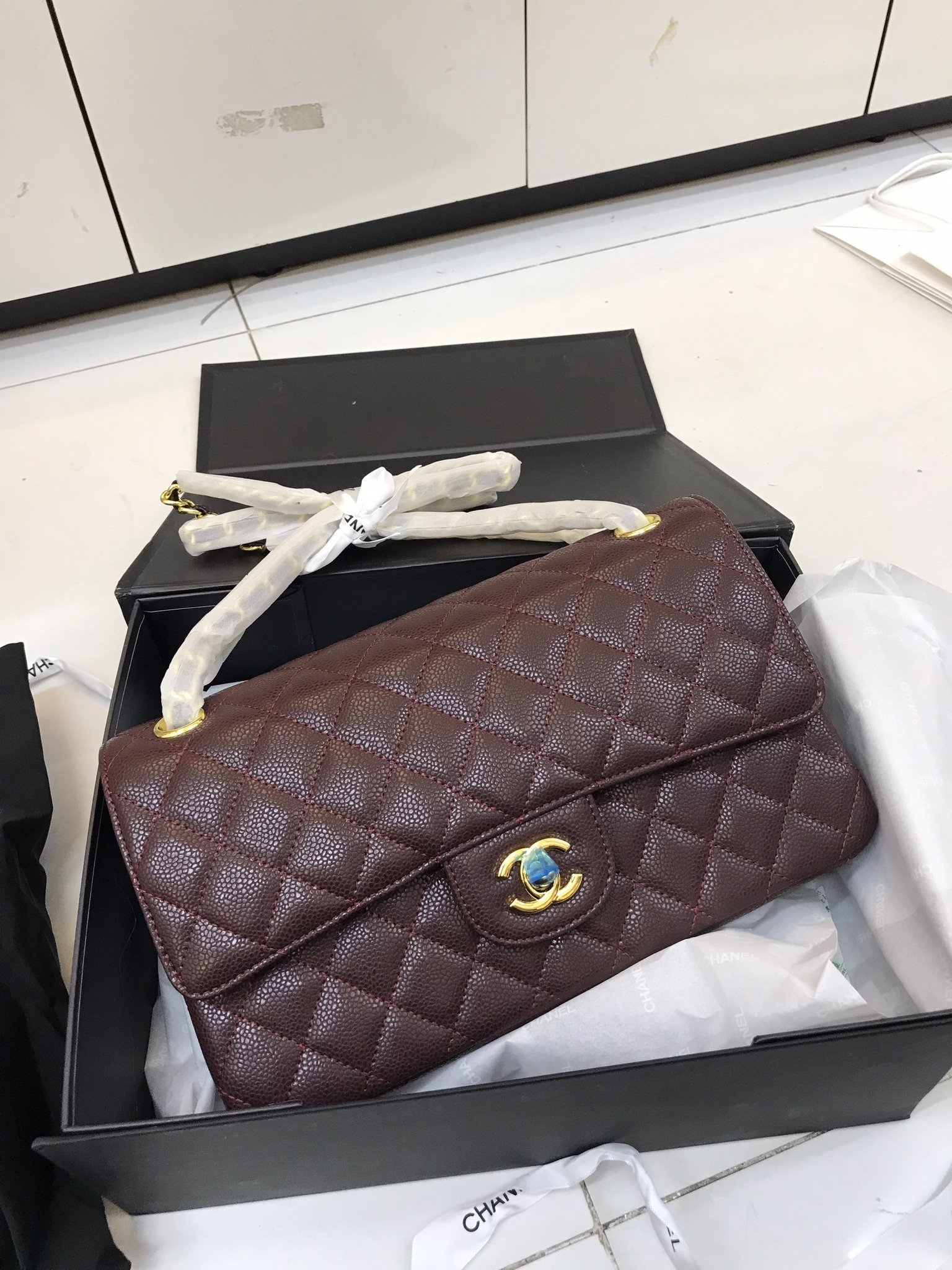 Túi Xách Chanel Super Classic Burgundy Caviar Màu Đỏ