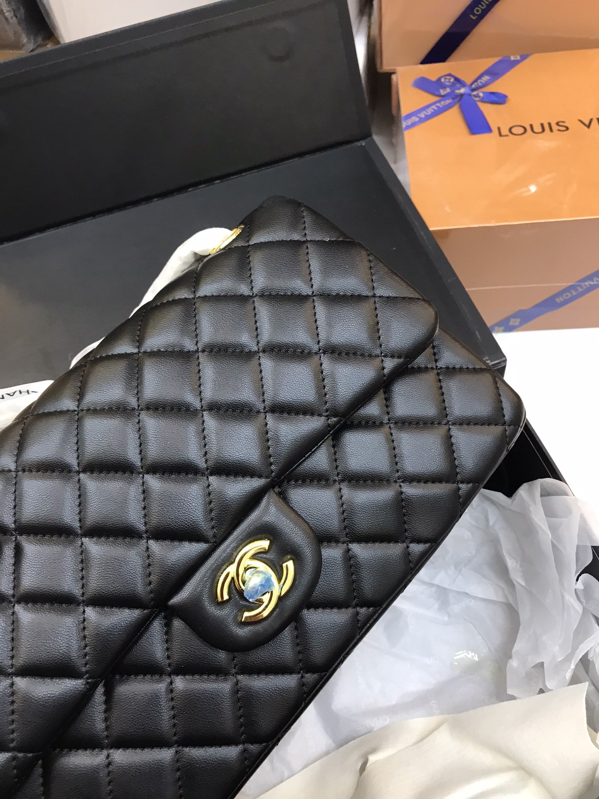 Túi Xách Chanel Classic Super Màu Đen Da Caviar Size 26cm
