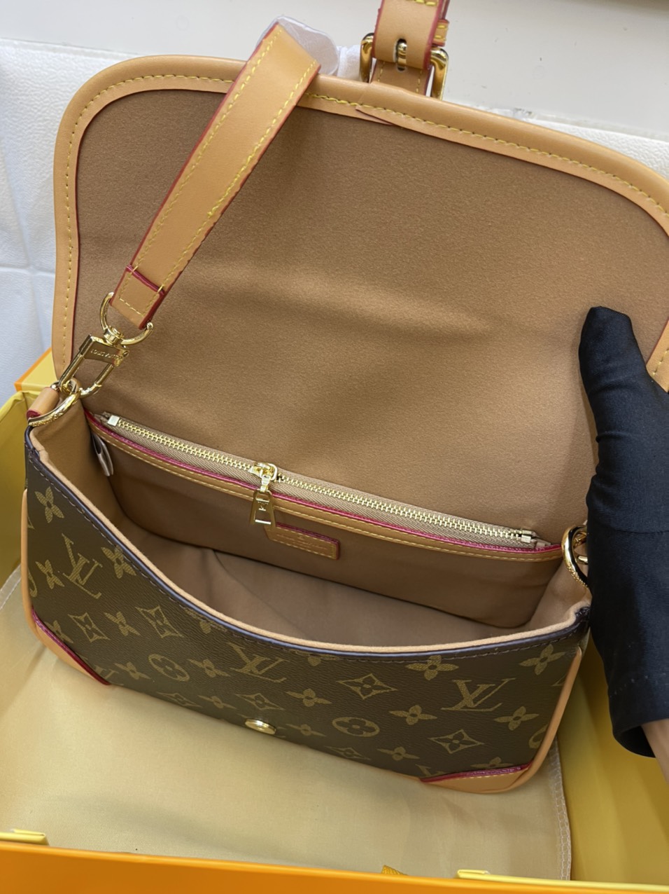 Túi Xách LV Super Diane Satchel Size 25cm