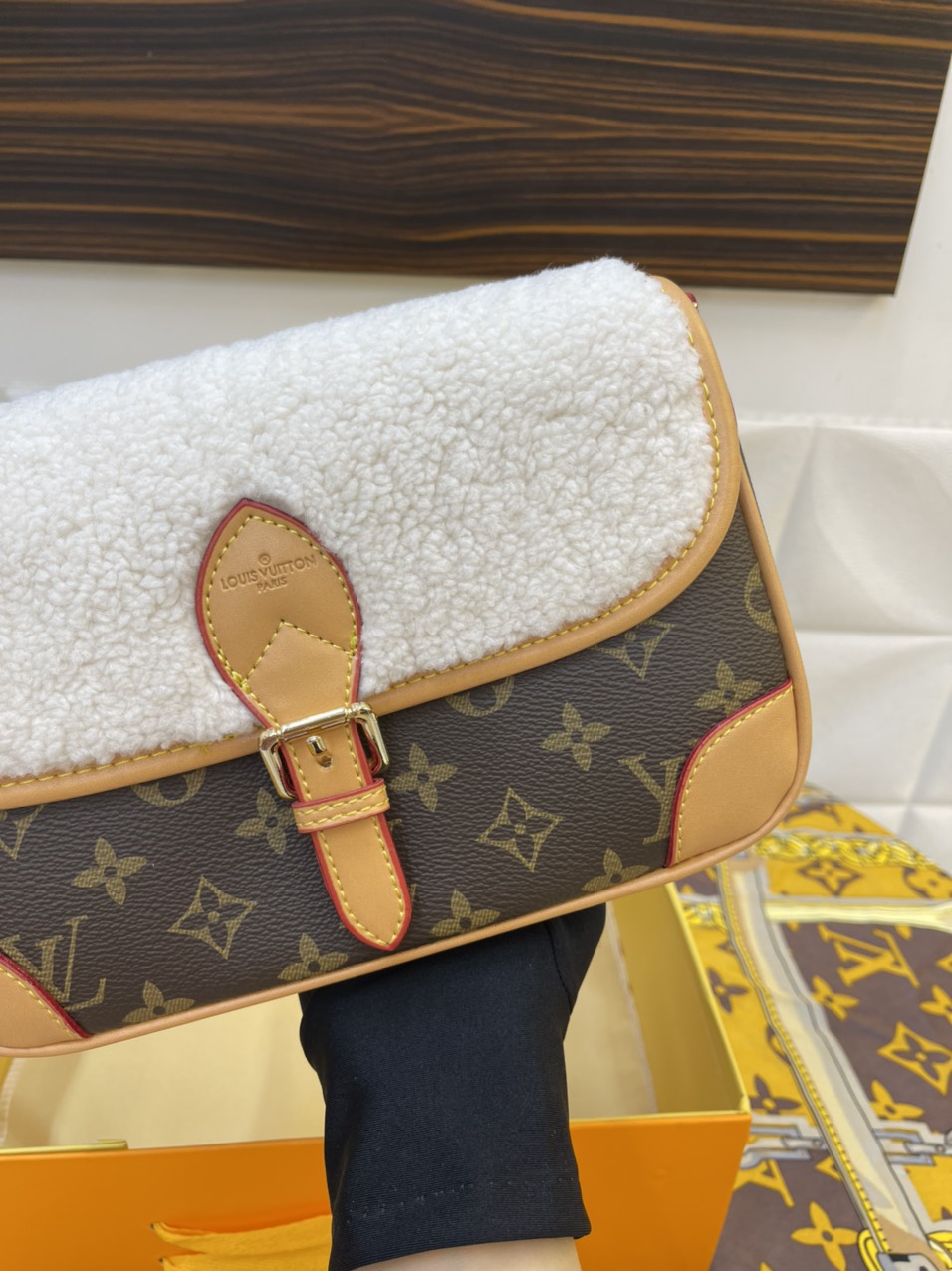 Túi Xách LV Super Diane Satchel Size 25cm