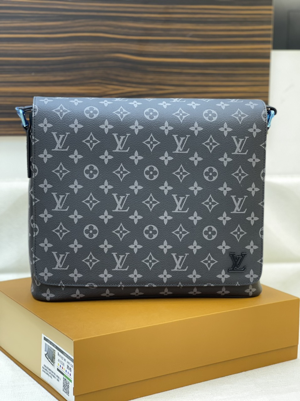 Túi Xách LV Super District Monogram Size 31cm