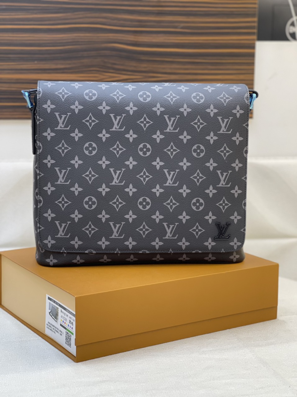 Túi Xách LV Super District Monogram Size 31cm