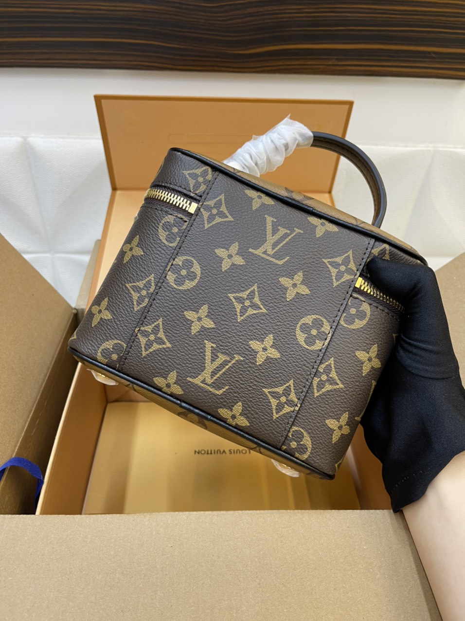 Túi Xách LV Vanity Super Monogram Size 18cm M44727