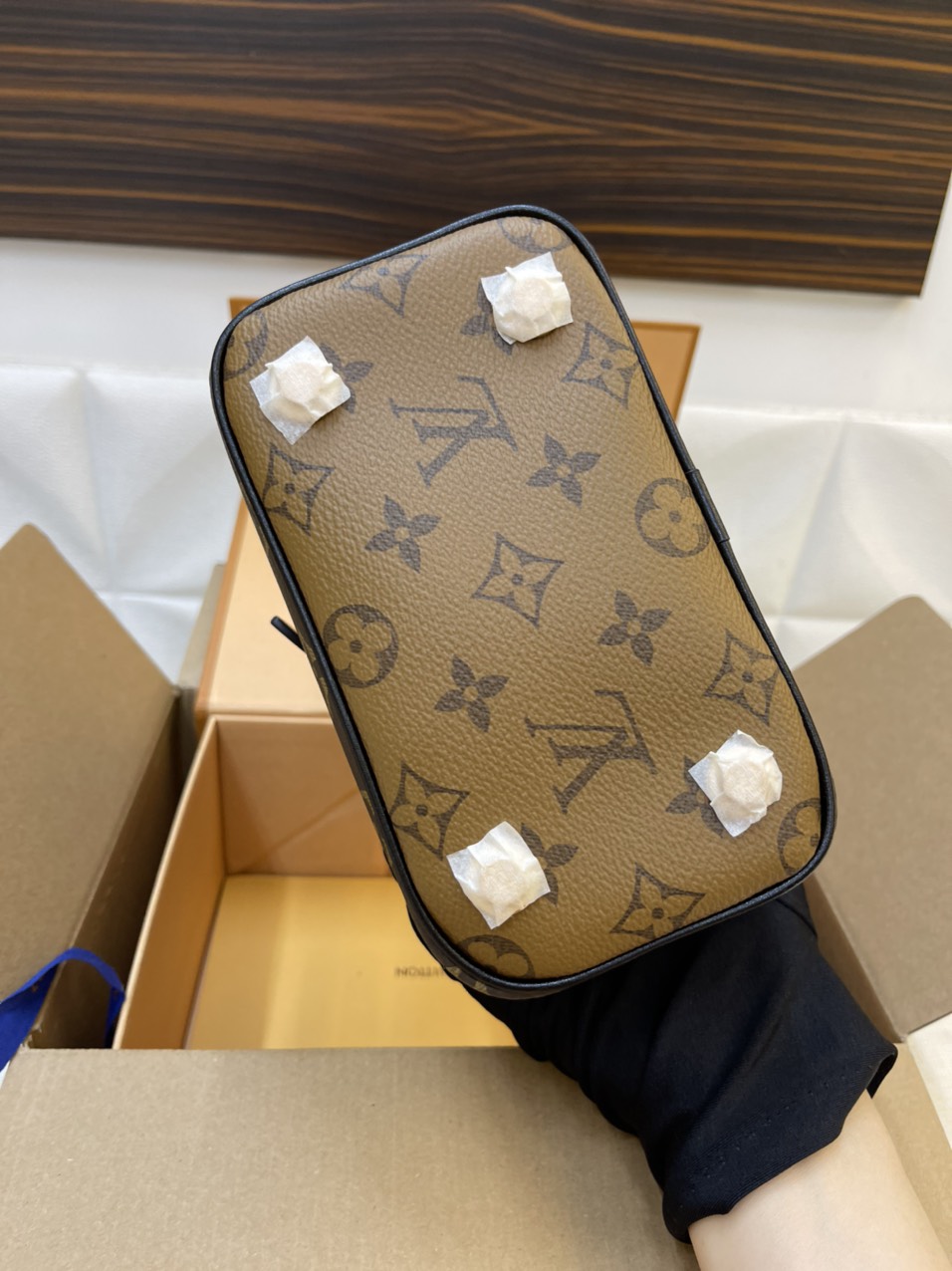 Túi Xách LV Vanity Super Monogram Size 18cm M44727