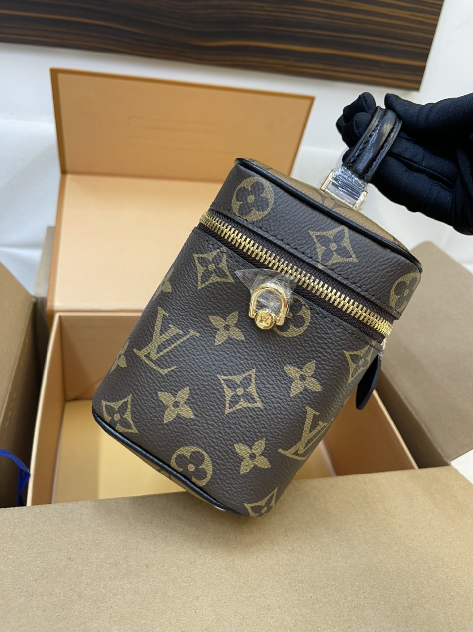 Túi Xách LV Vanity Super Monogram Size 18cm M44727