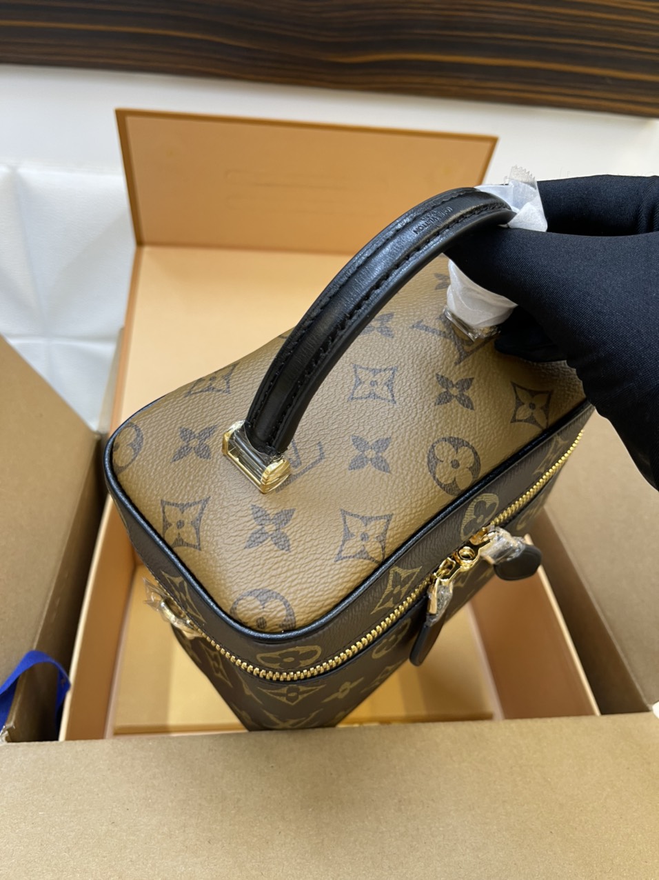 Túi Xách LV Vanity Super Monogram Size 18cm M44727