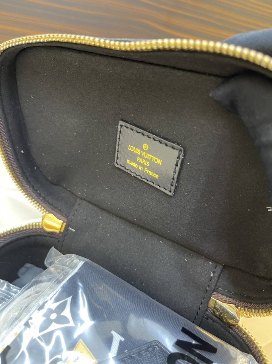Túi Xách LV Vanity Super Monogram Size 18cm M44727