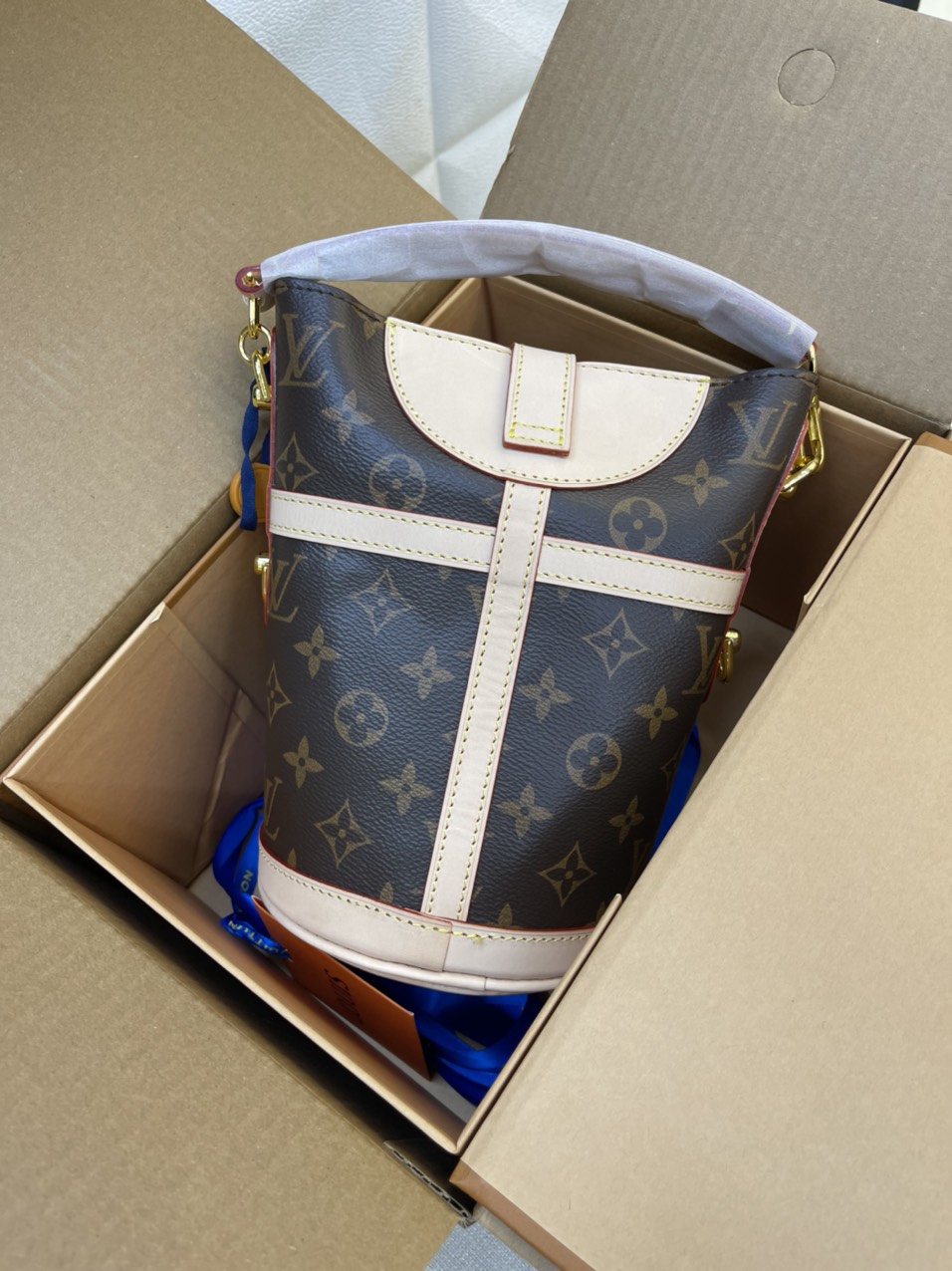Túi xách LV Super Duffle Size 20 cm