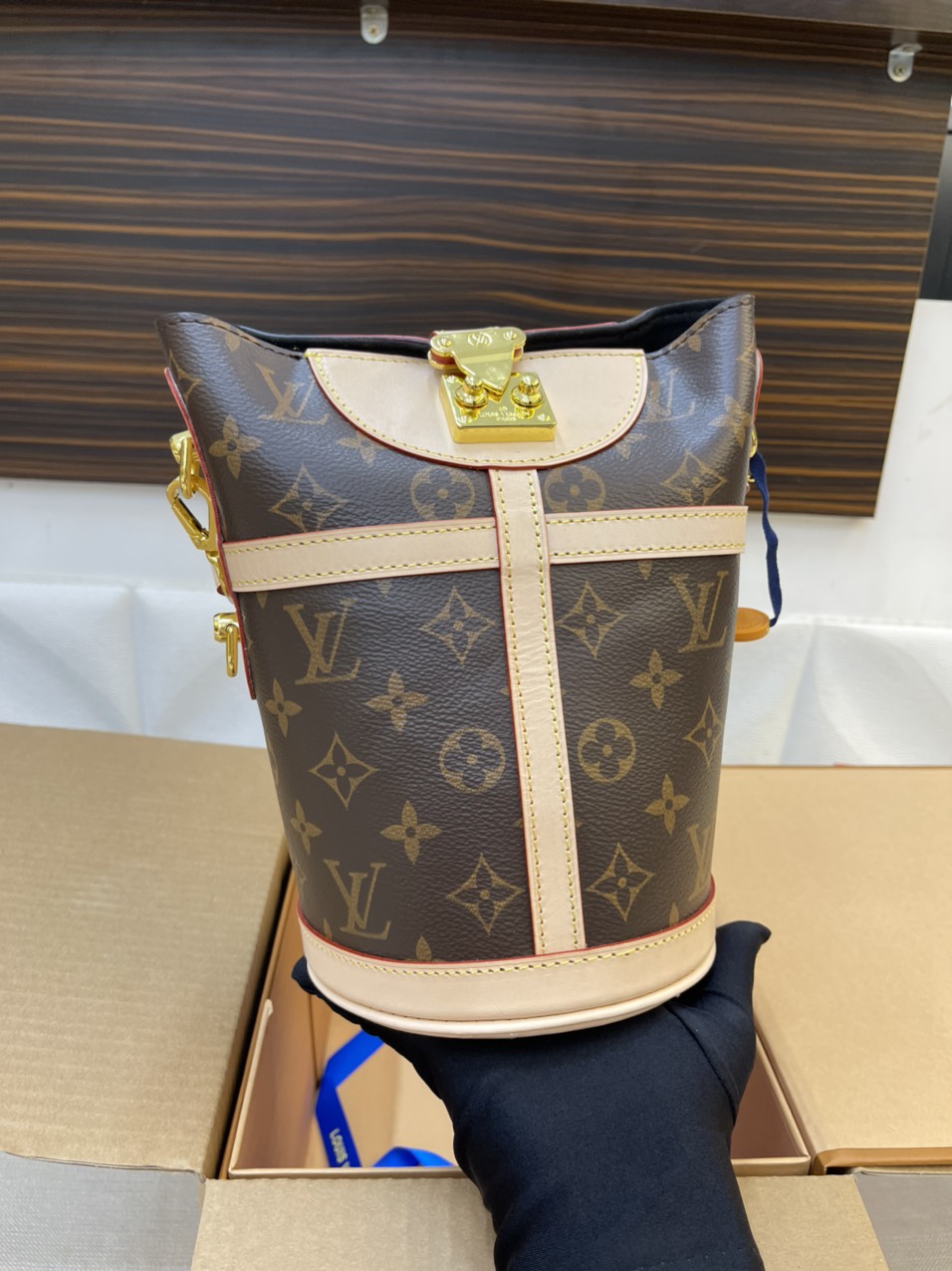 Túi xách LV Super Duffle Size 20 cm