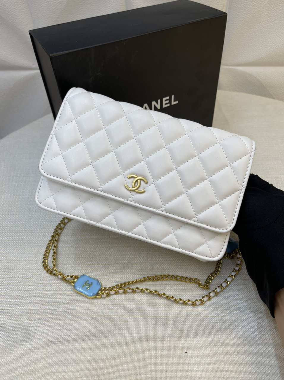 Túi Xách Chanel Super Thẻ Vuông Màu Trắng Size 20cm