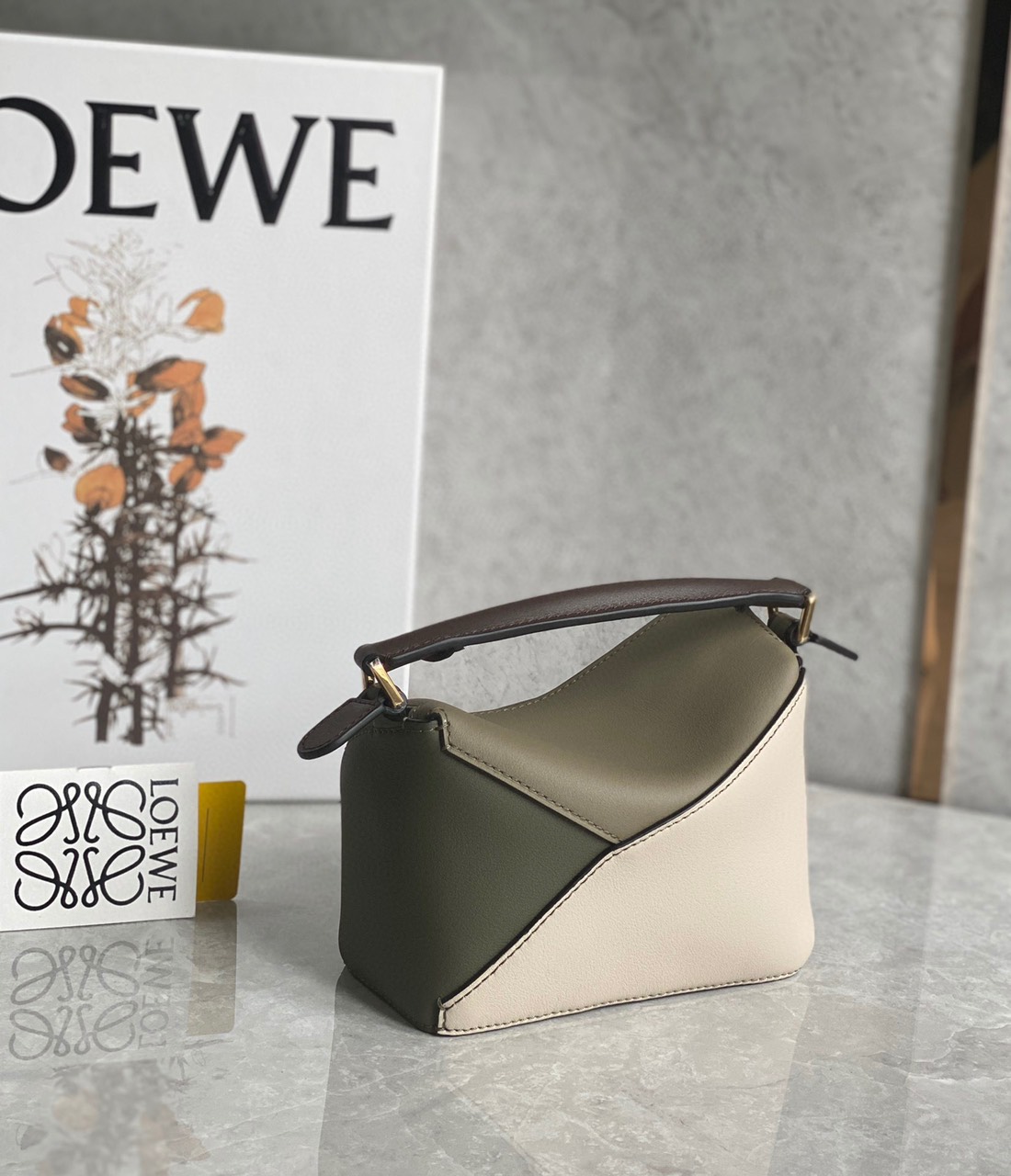 Túi Xách Loewe Puzzle Mini
