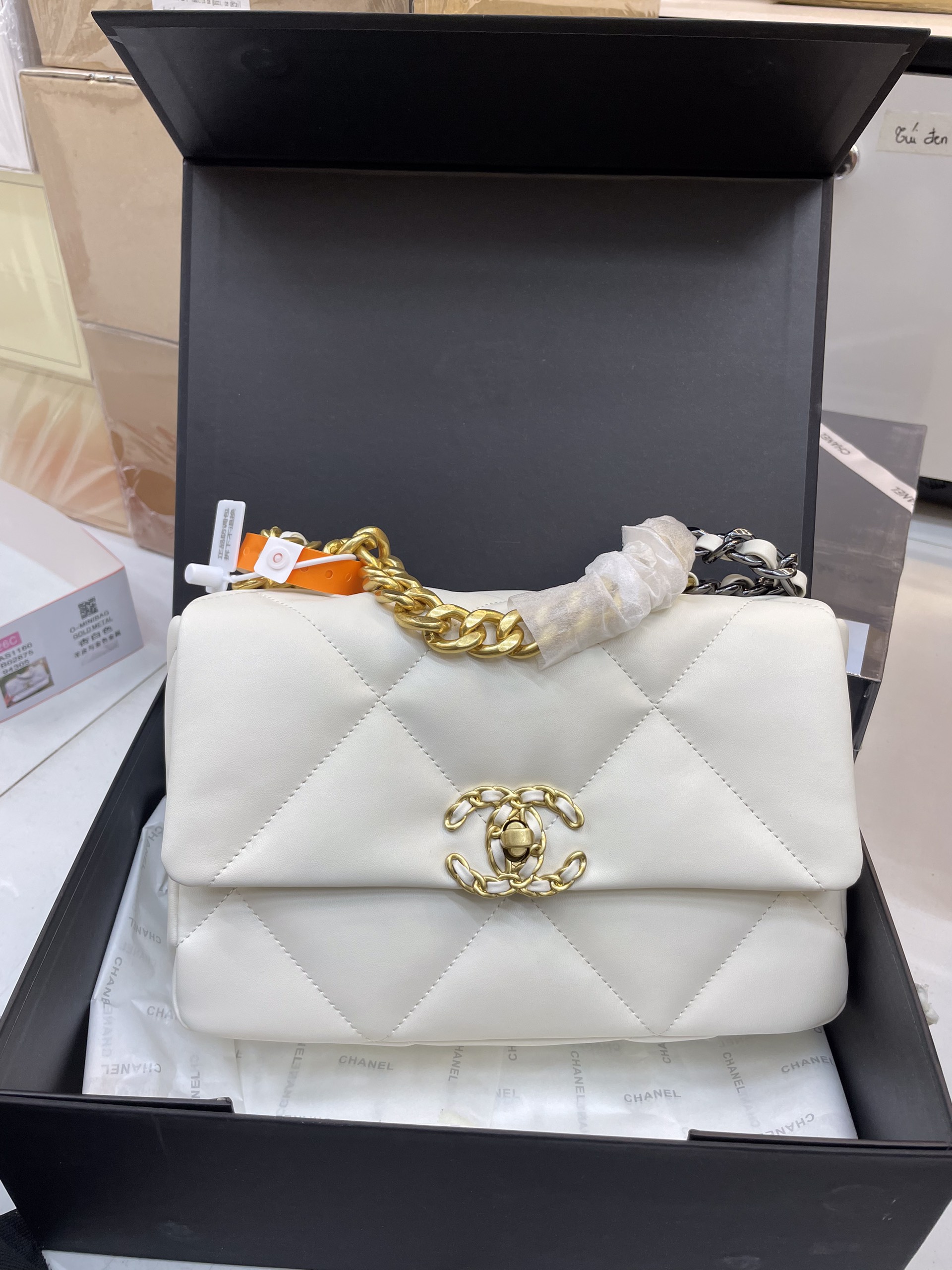Túi Xách Chanel 19 Super Small Flap Bag White Size 26cm