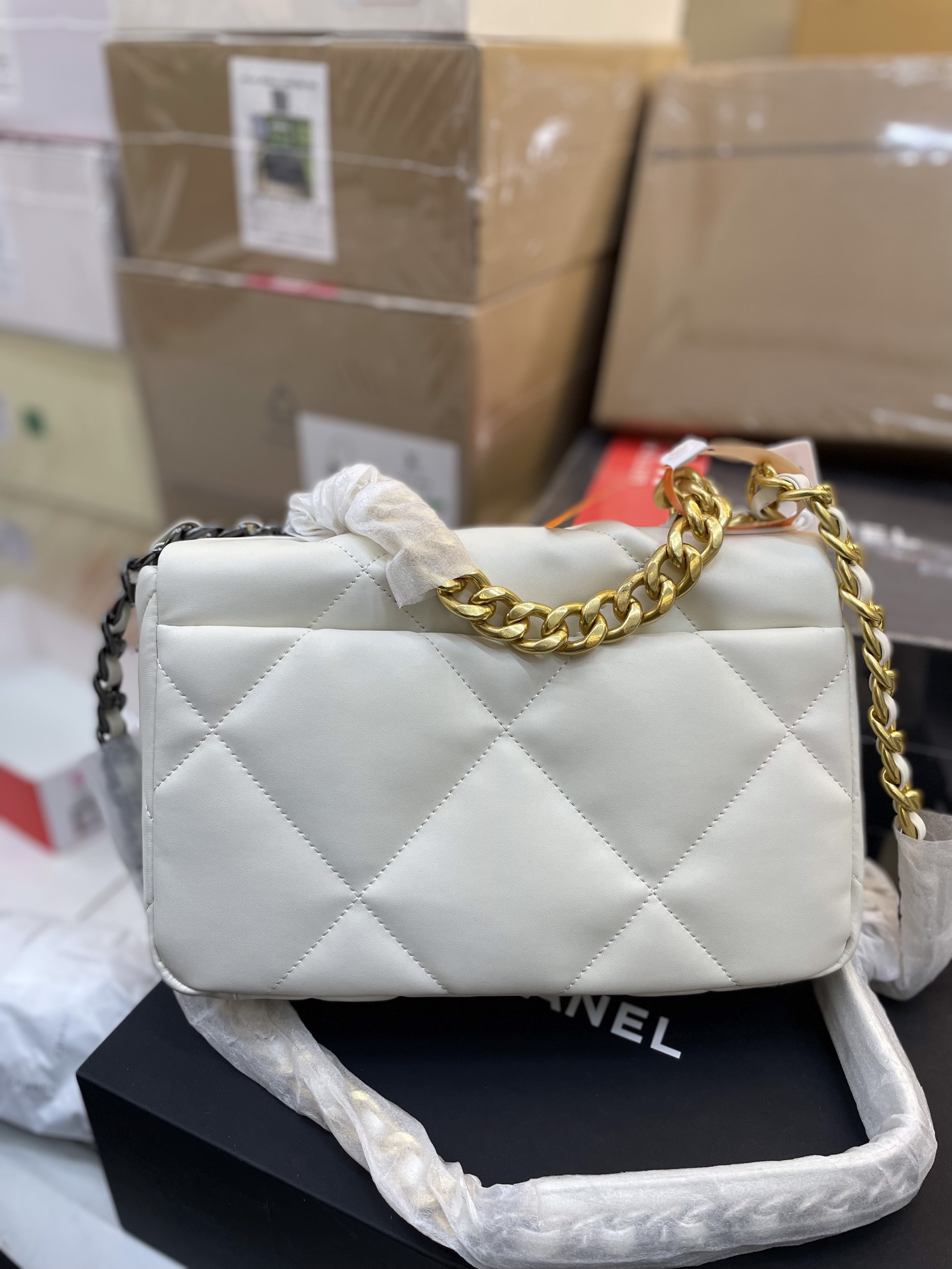 Túi Xách Chanel 19 Super Small Flap Bag White Size 26cm