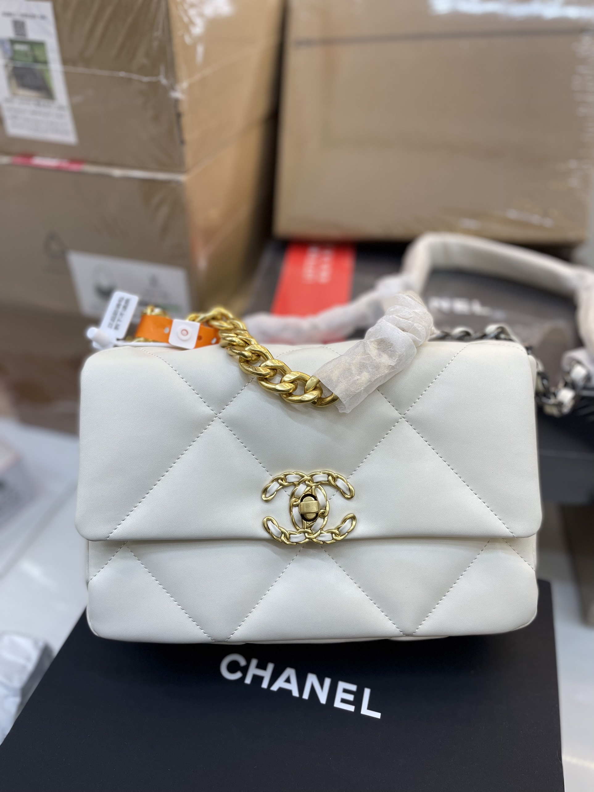 Túi Xách Chanel 19 Super Small Flap Bag White Size 26cm