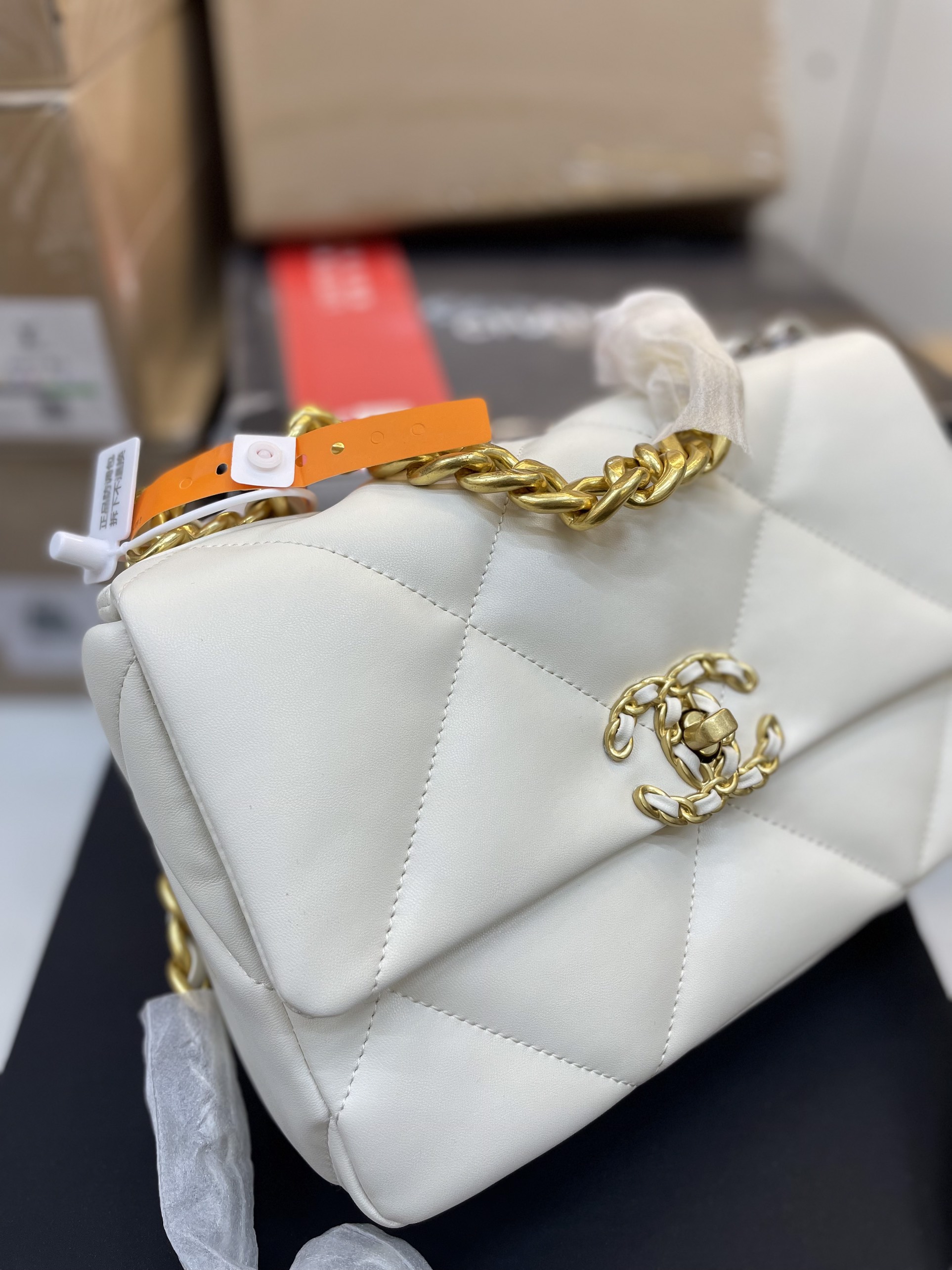 Túi Xách Chanel 19 Super Small Flap Bag White Size 26cm