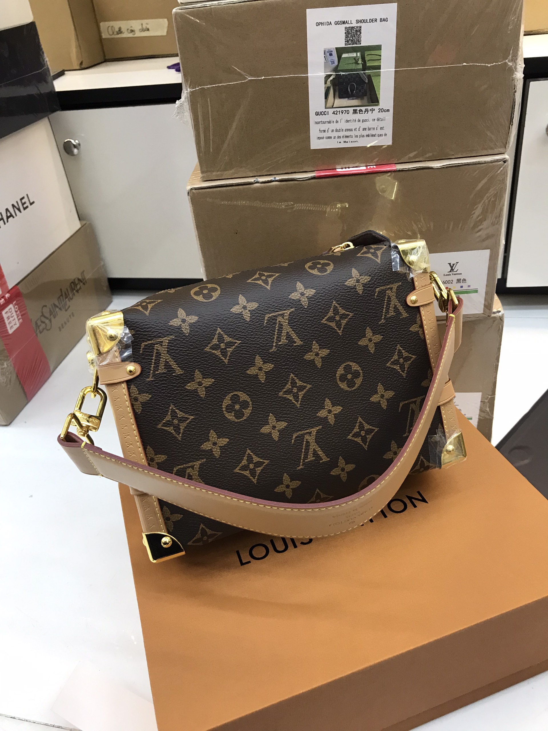 Túi xách LV Super Louis Vuitton Side Trunk