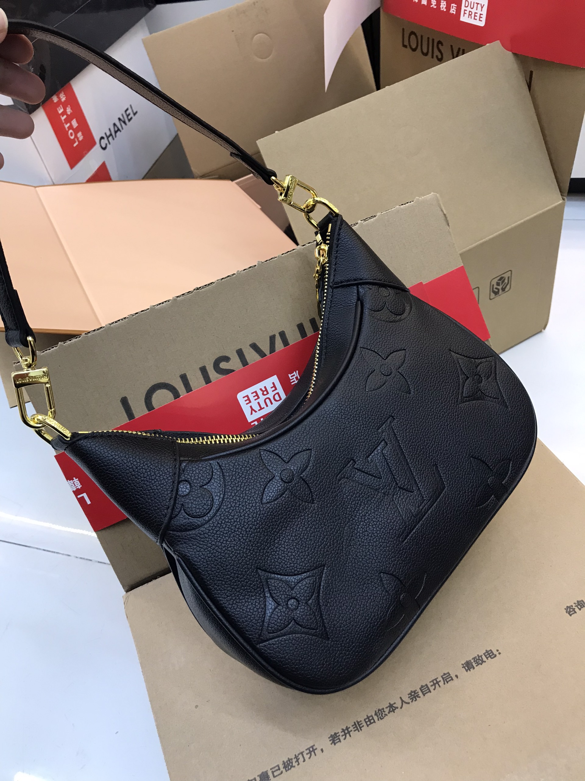 Túi xách LV Super  MONOGRAM EMPREINTE Womens Shoulder Bags