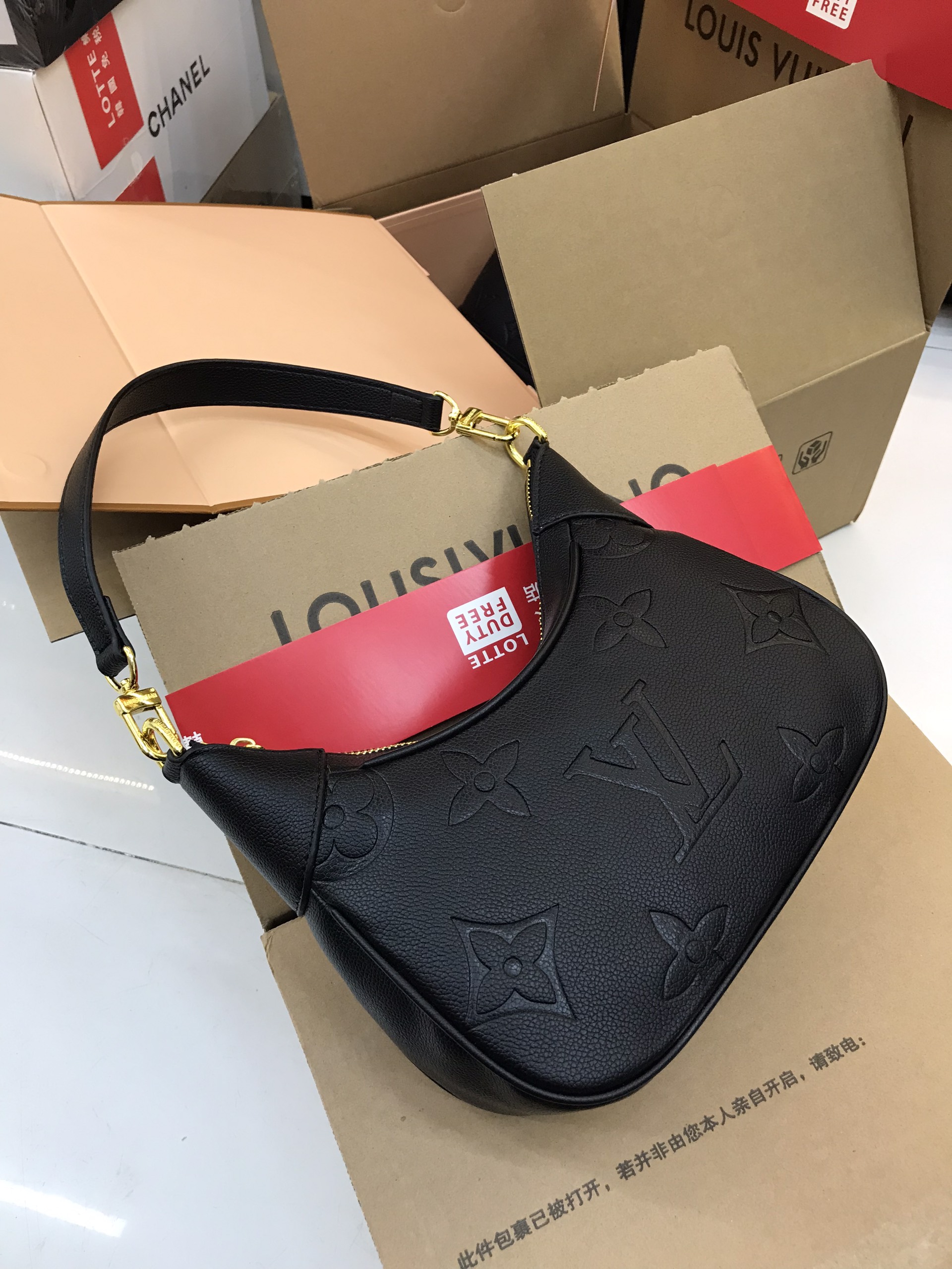 Túi xách LV Super  MONOGRAM EMPREINTE Womens Shoulder Bags