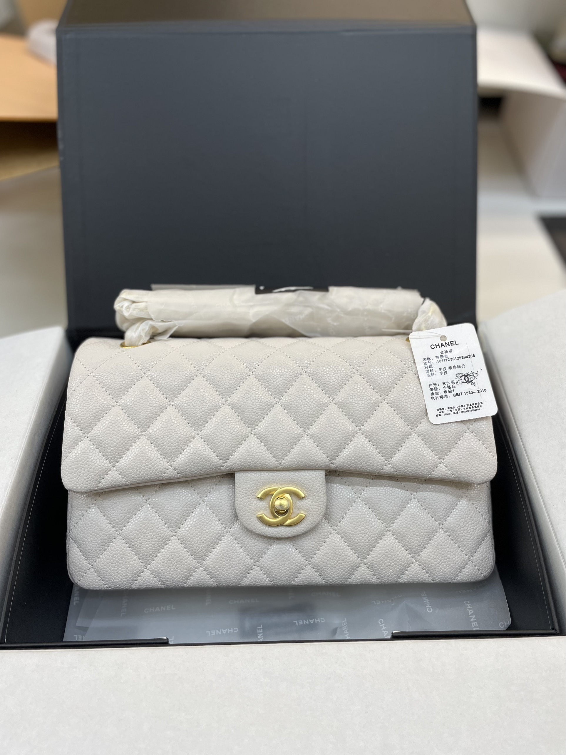 Túi Xách CHANEL Super Classic Single Flap Black Caviar Màu Trắng Size 26cm