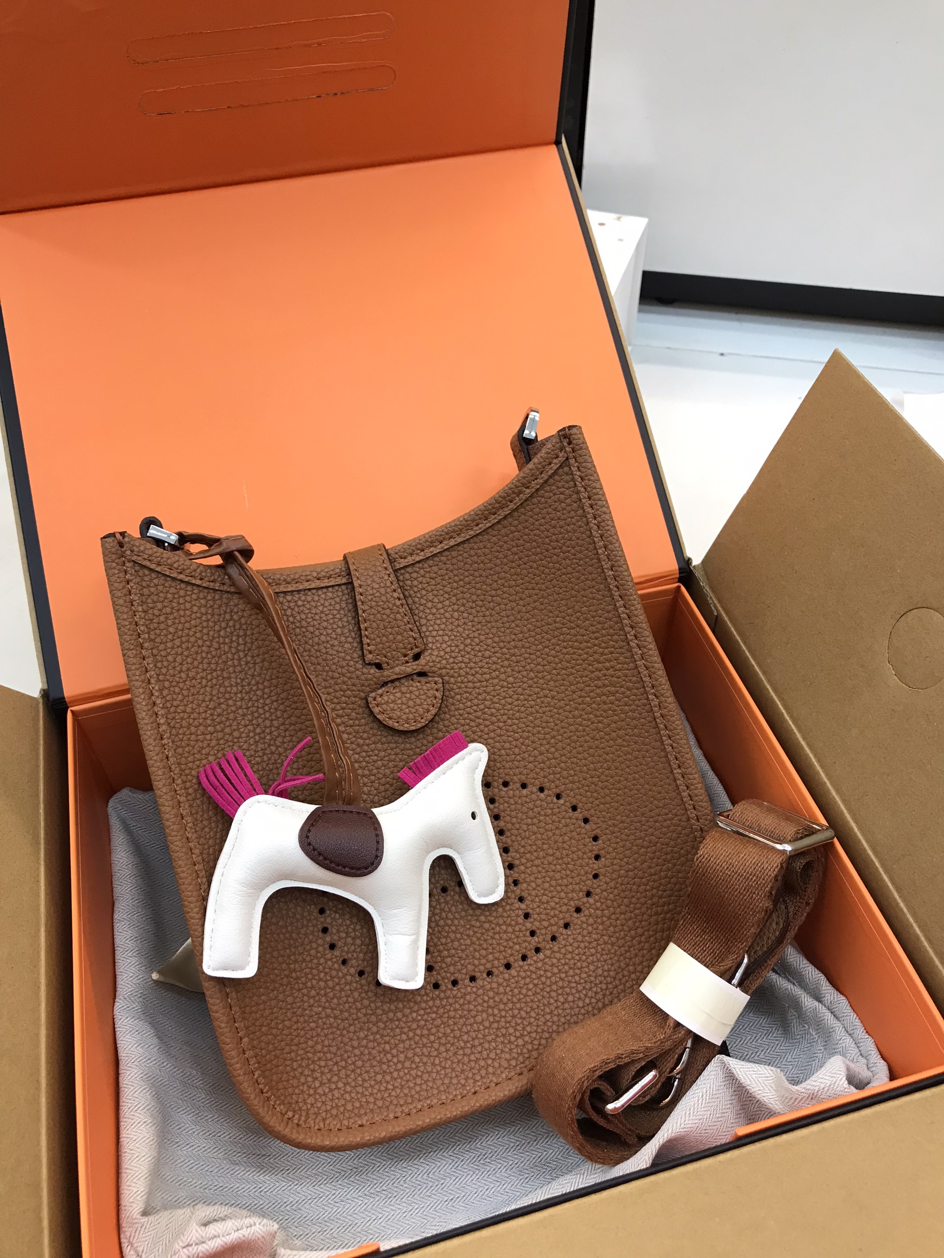 Túi xách Hermes Super Mini Evelyn Full Box Màu Nâu