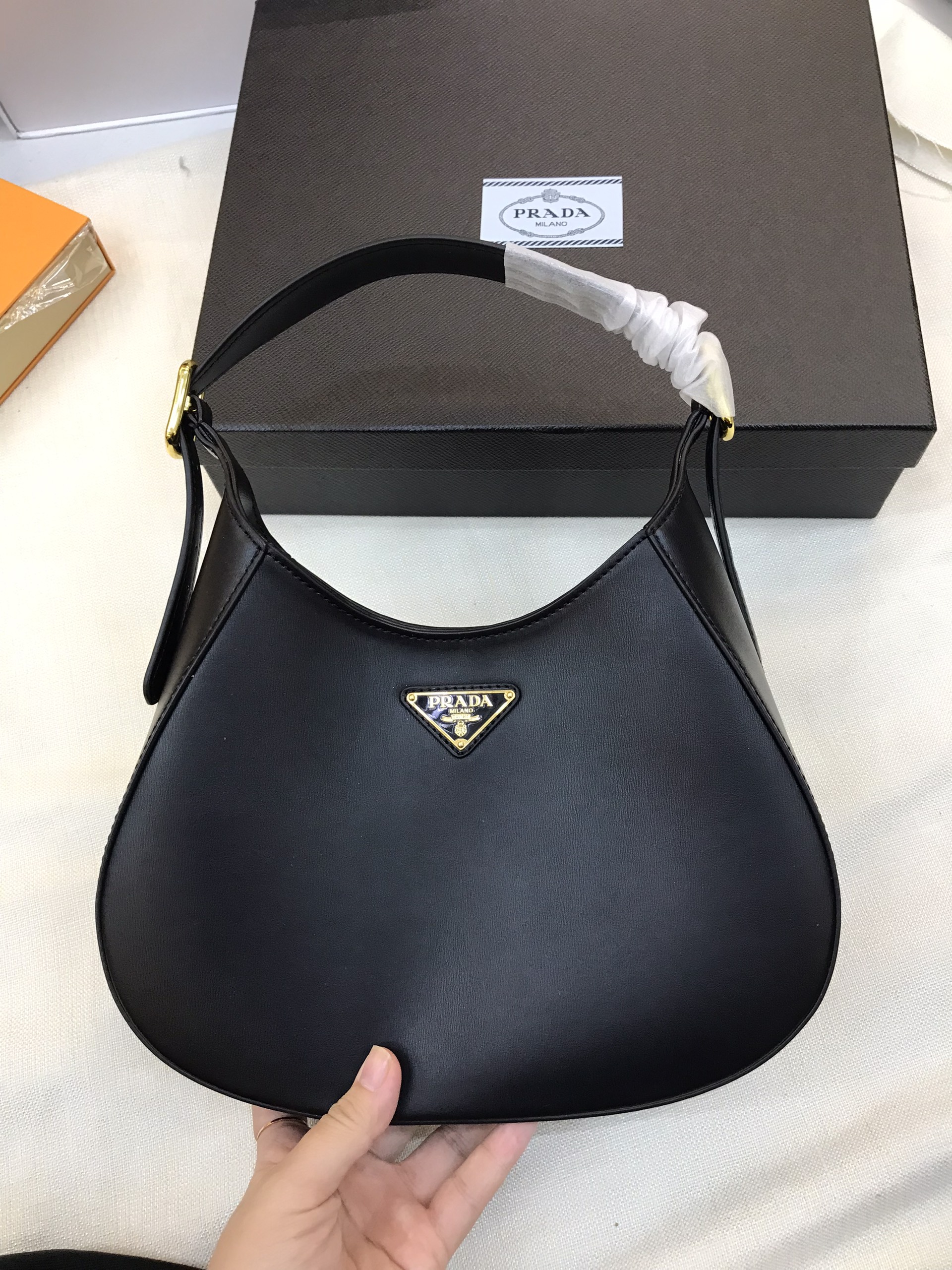 Túi Xách Prada Black Cleo shoulder bag in box calf leather