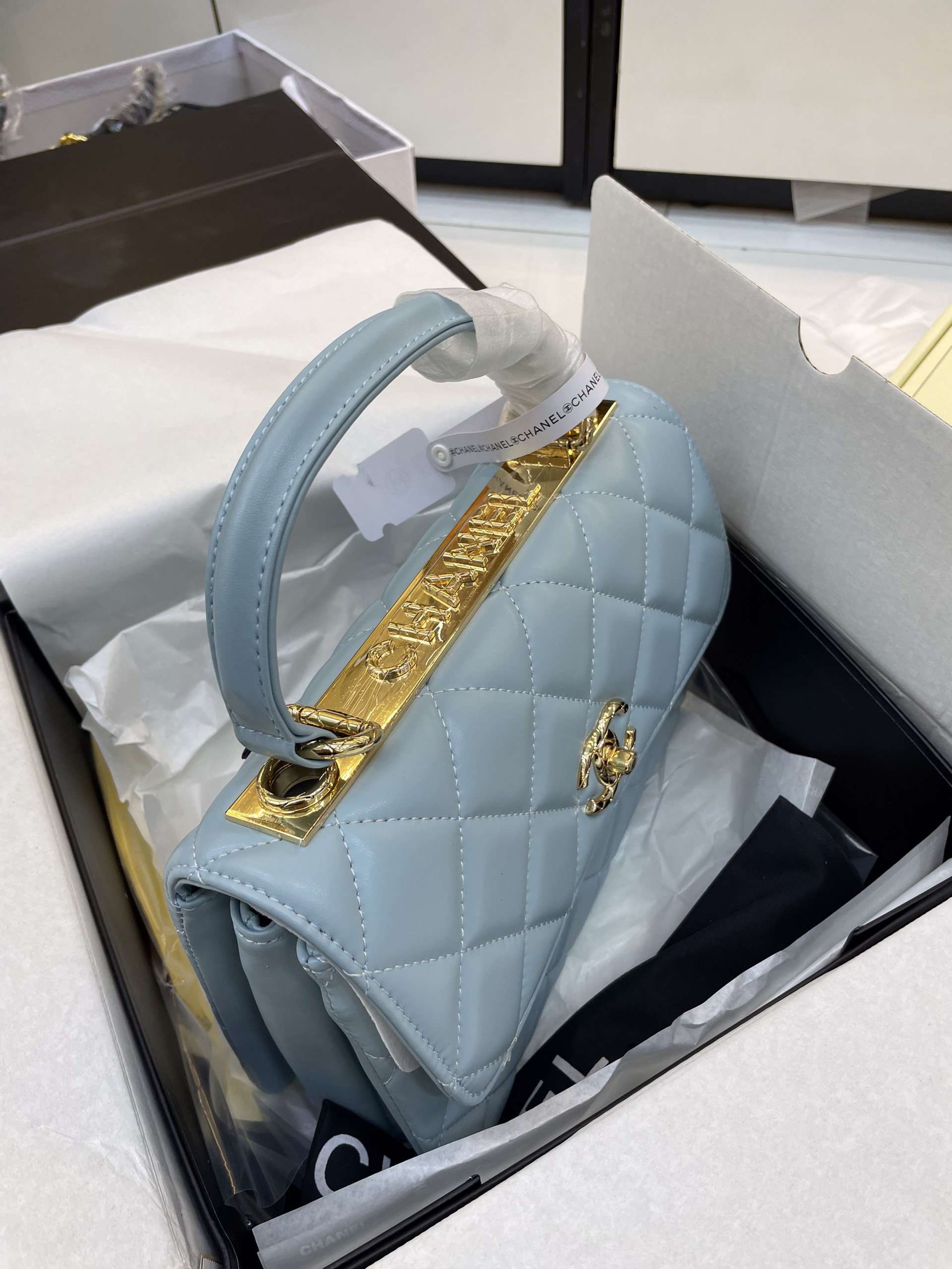Túi Xách CHANEL Super TRENDY CC Màu Xanh Pastel