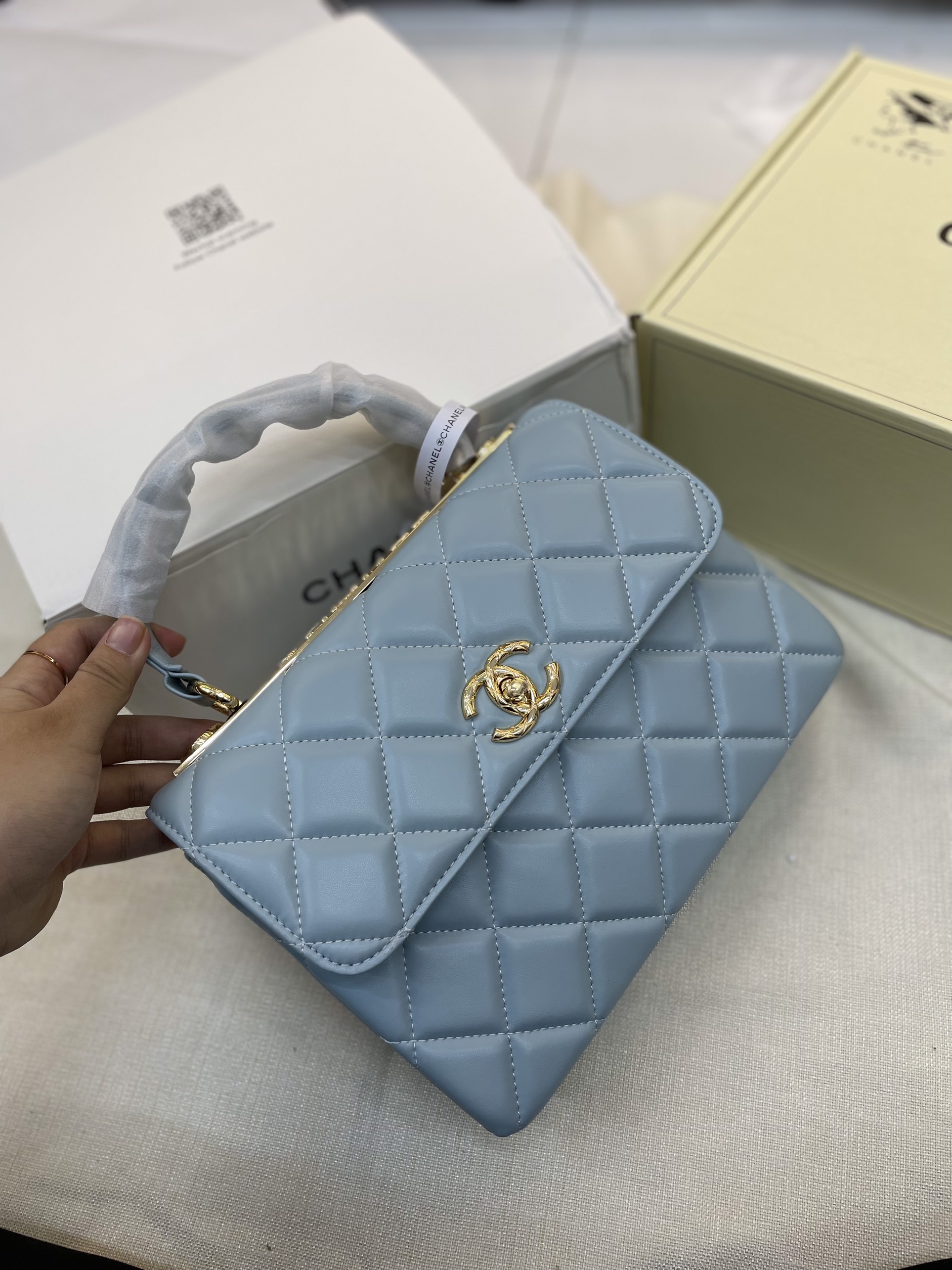 Túi Xách CHANEL Super TRENDY CC Màu Xanh Pastel