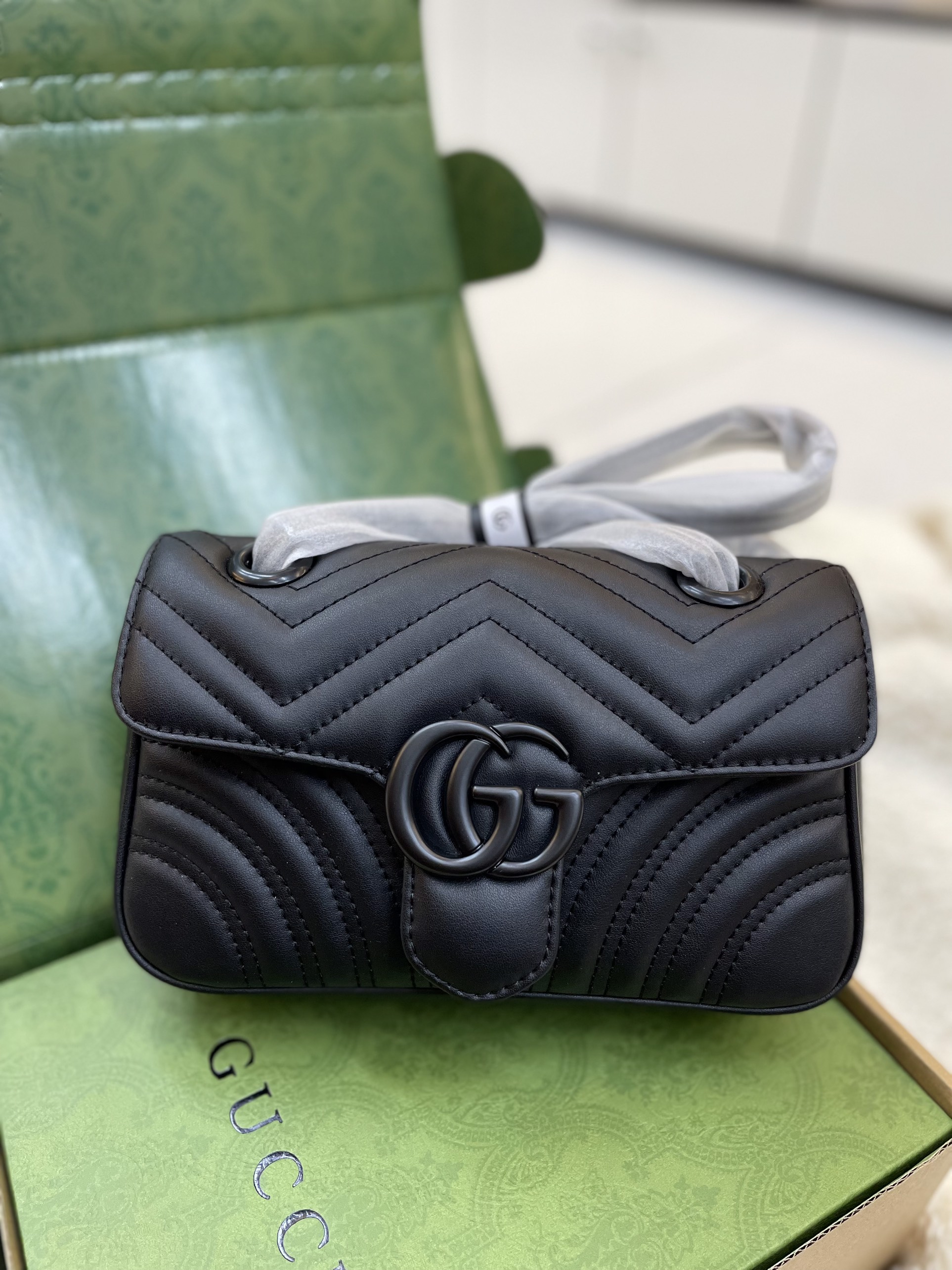 Túi Xách Gucci Super GG Marmont matelassé mini bag Màu Đen