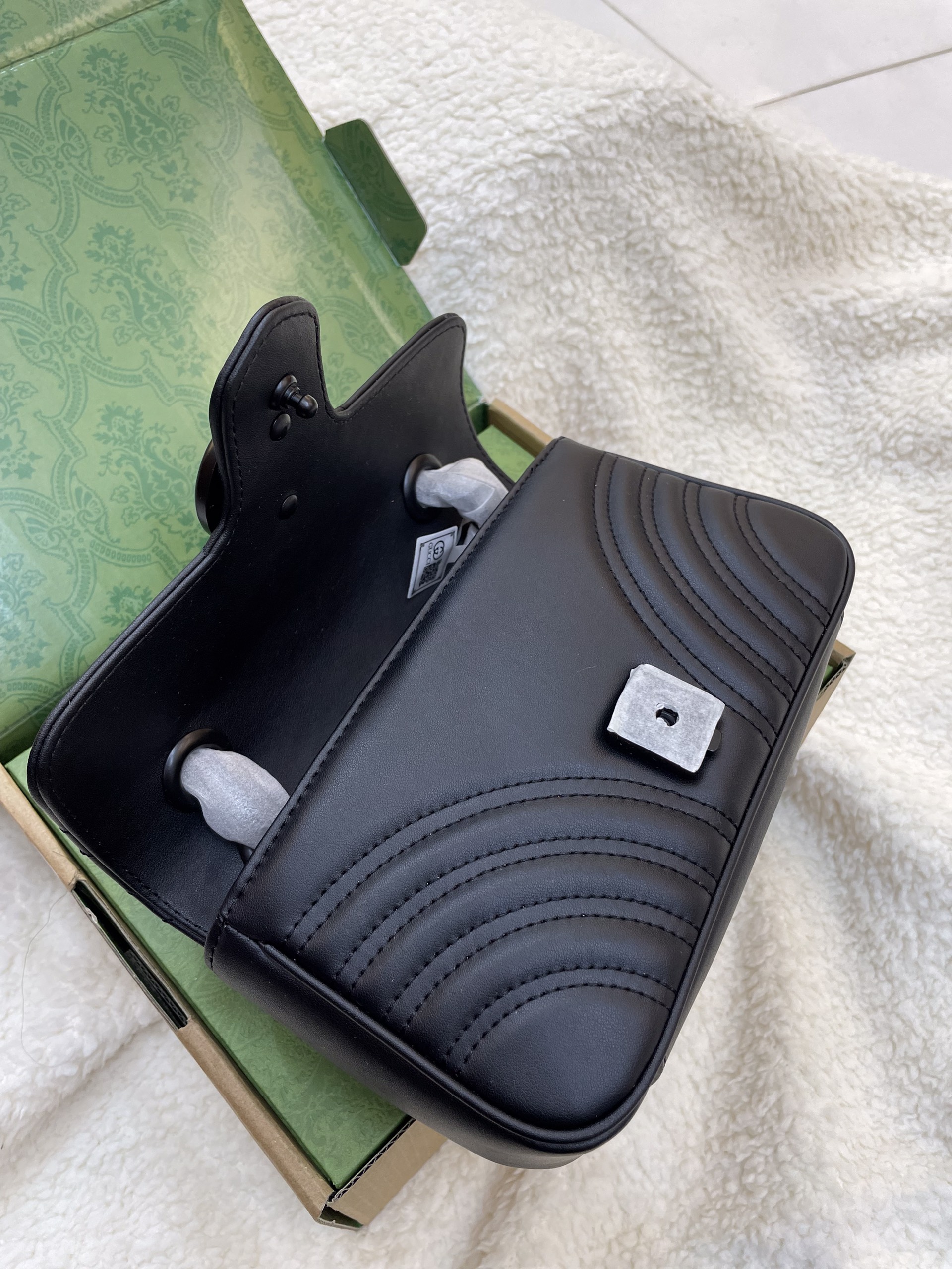 Túi Xách Gucci Super GG Marmont matelassé mini bag Màu Đen