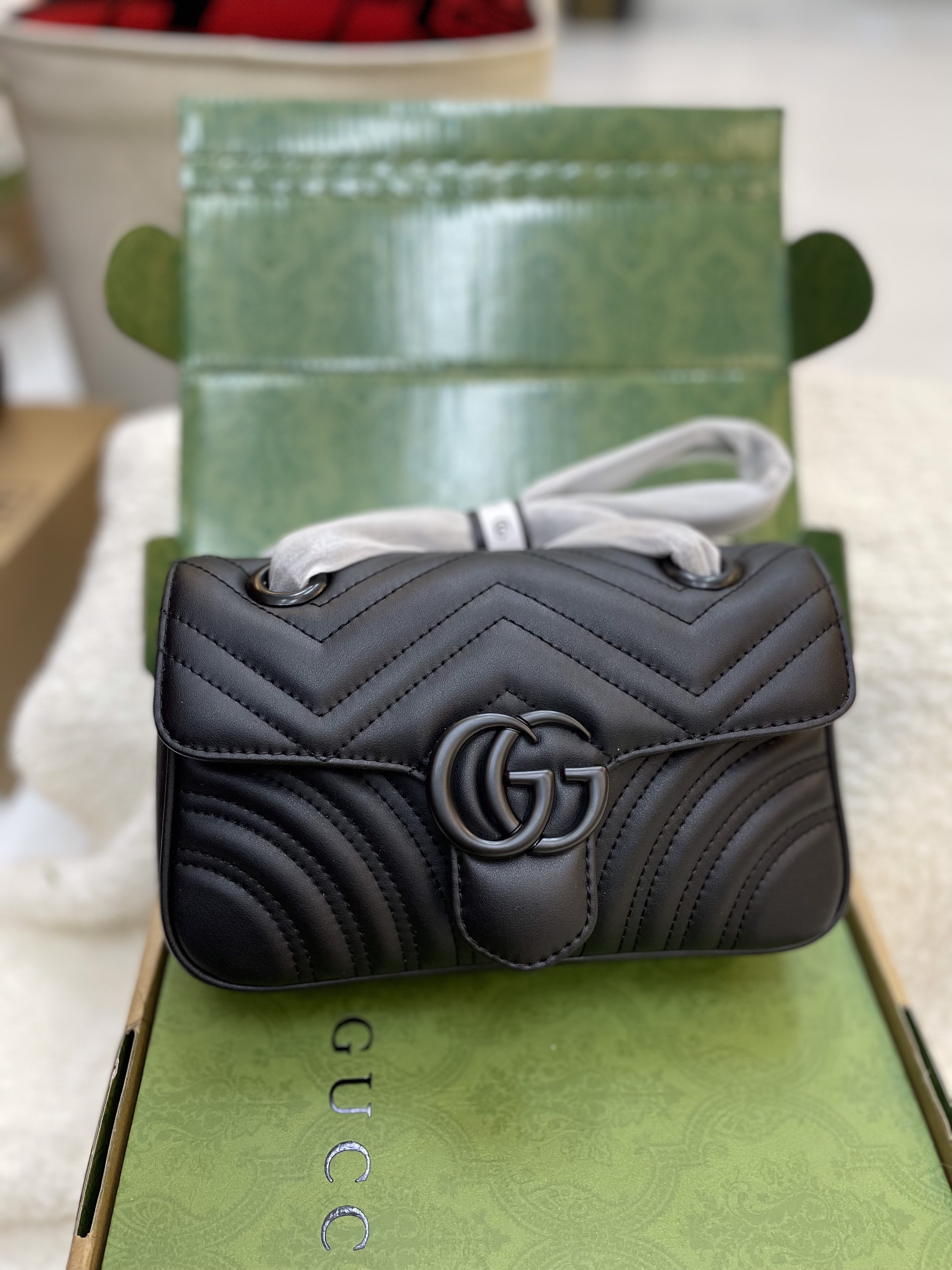 Túi Xách Gucci Super GG Marmont matelassé mini bag Màu Đen