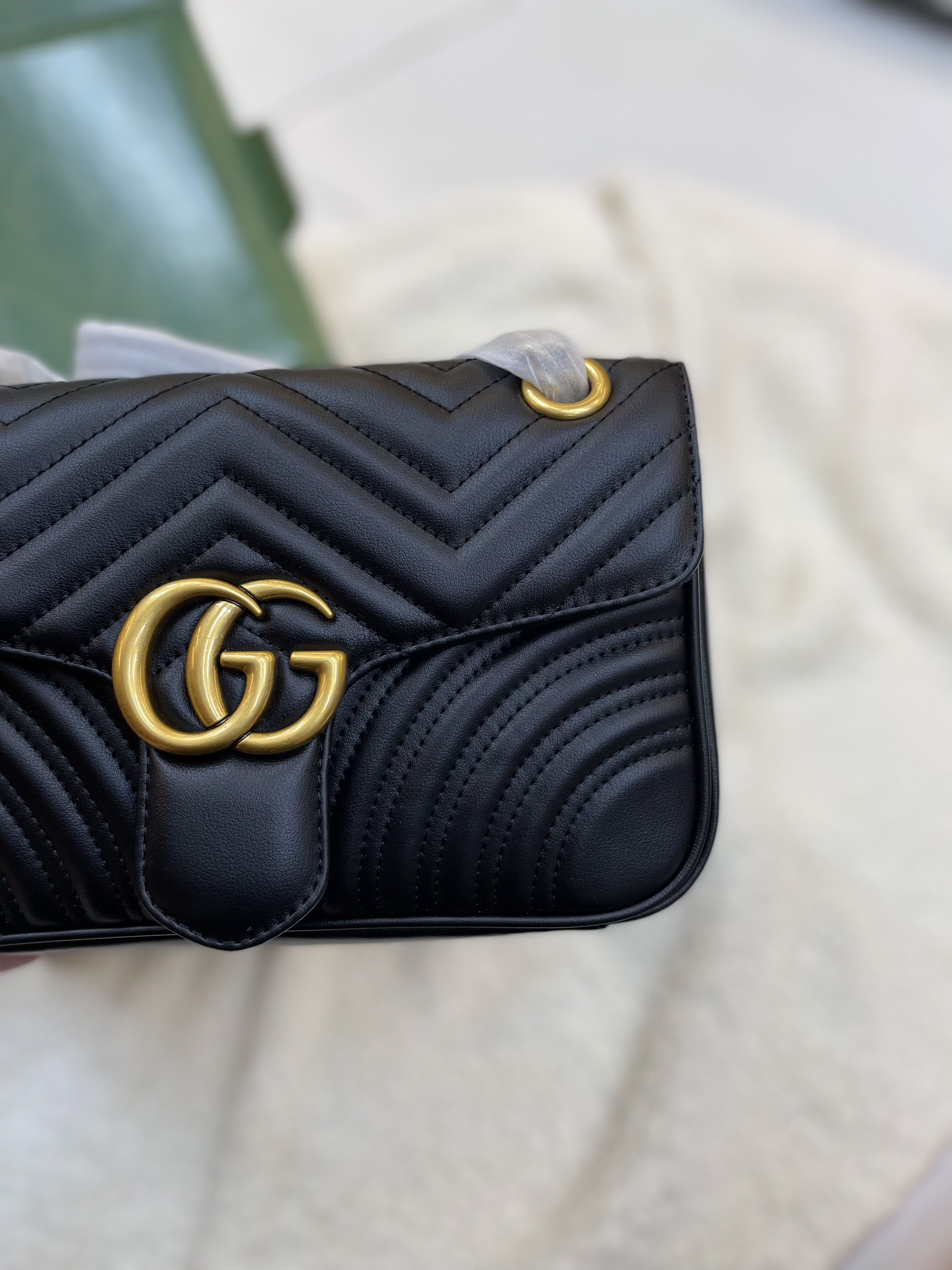 Túi Xách Gucci Marmont Super Gold Lock In Black Size 26cm