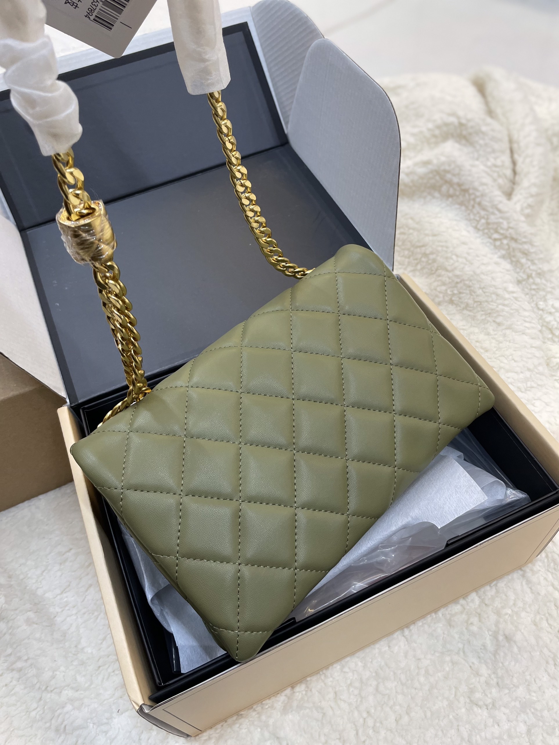 Túi Xách Chanel Super BNIB Chanel 22k Small Flap Màu Rêu