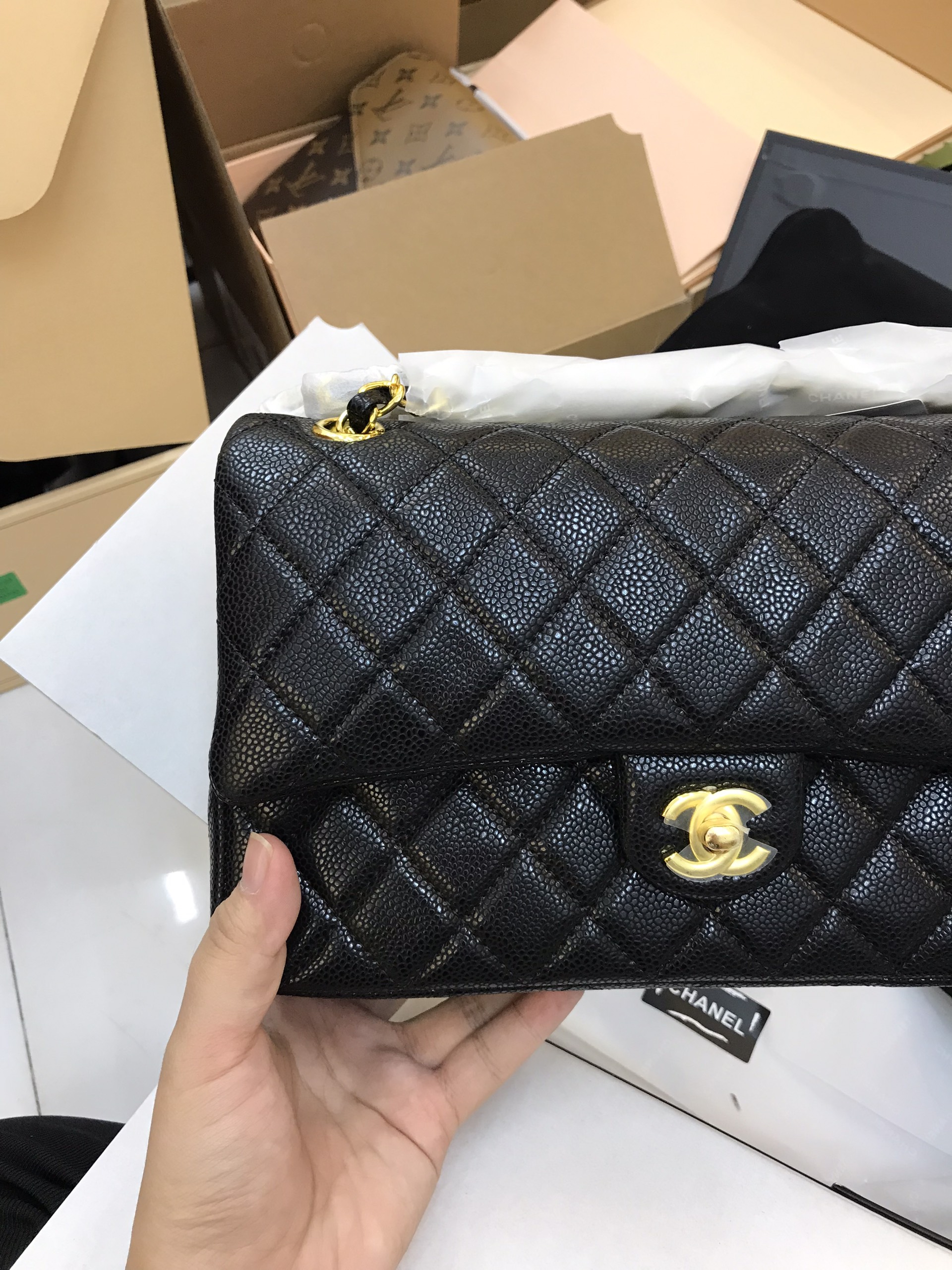 Túi Xách Chanel Classic SuperDa Hạt Màu Đen Khóa Vàng Size 26cm
