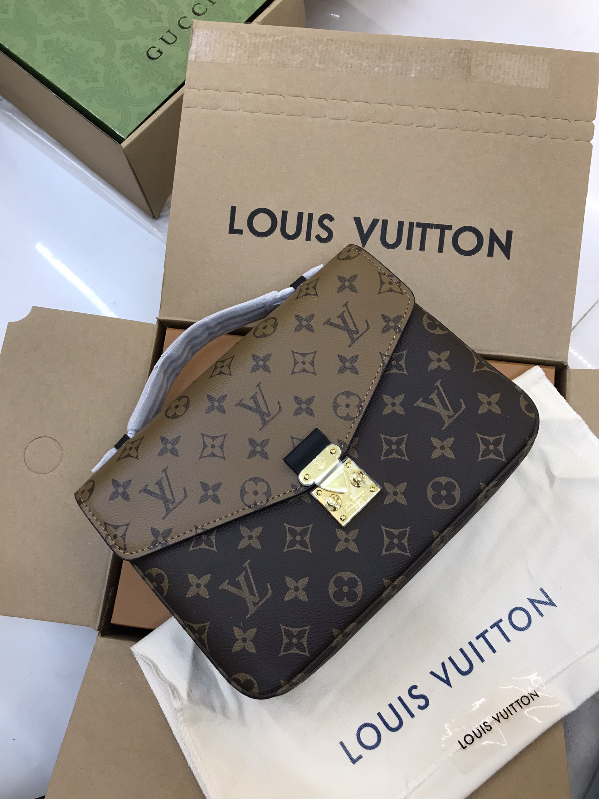 Túi Xách LV Pochette Metis Bag