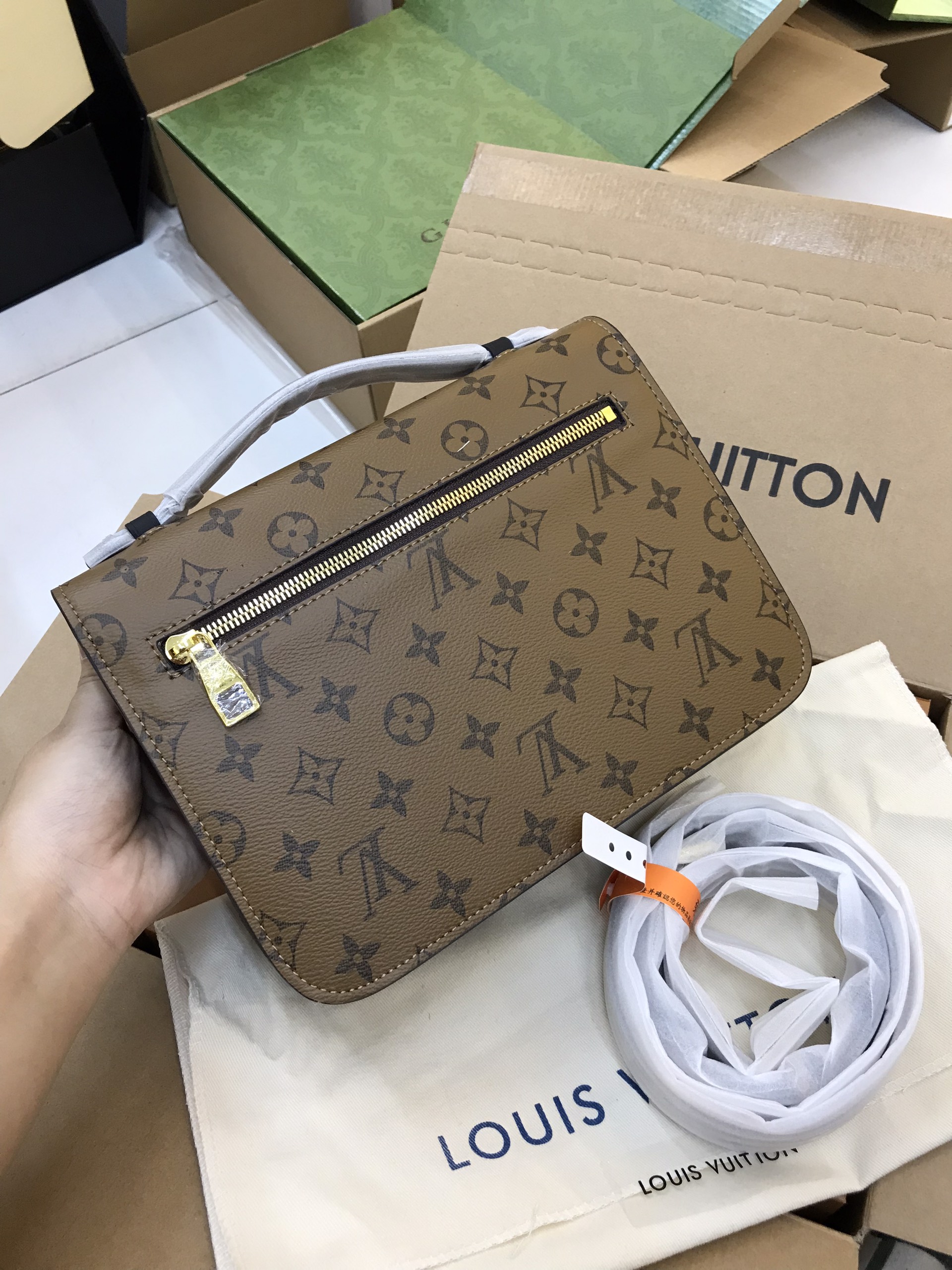 Túi Xách LV Pochette Metis Bag