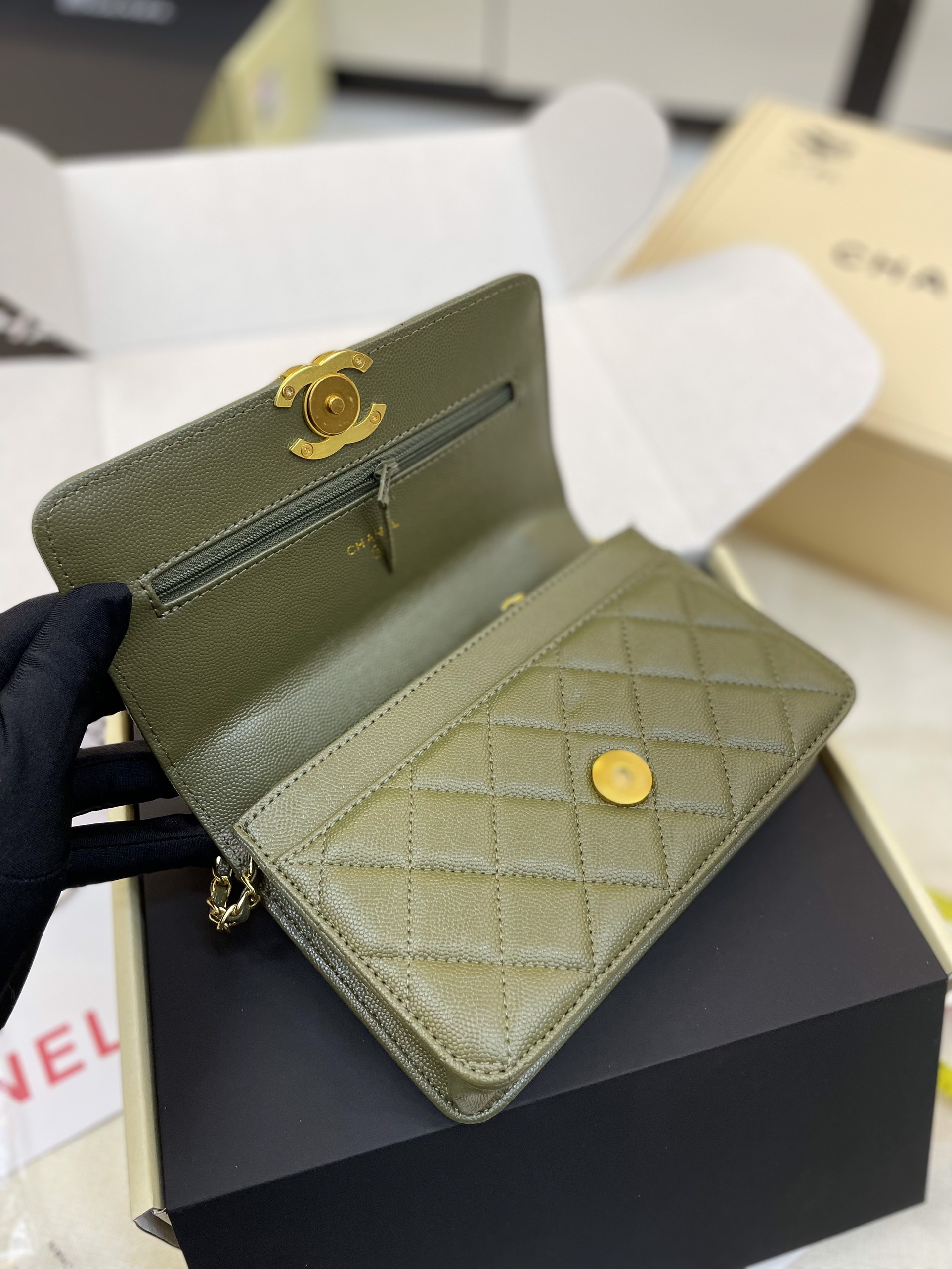 Túi Xách Chanel Super Coco First Mini Caviar Ghw Màu Rêu