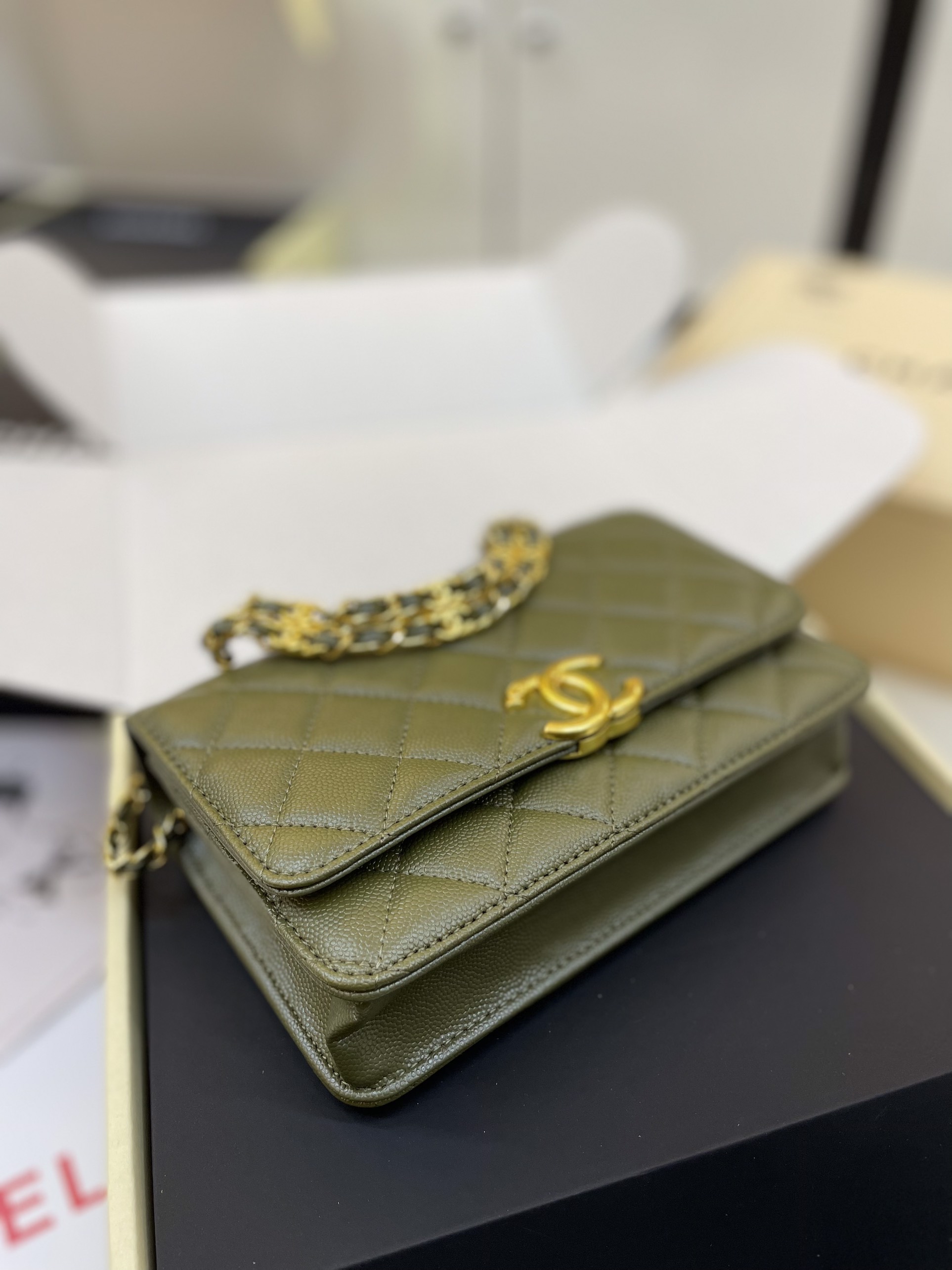 Túi Xách Chanel Super Coco First Mini Caviar Ghw Màu Rêu
