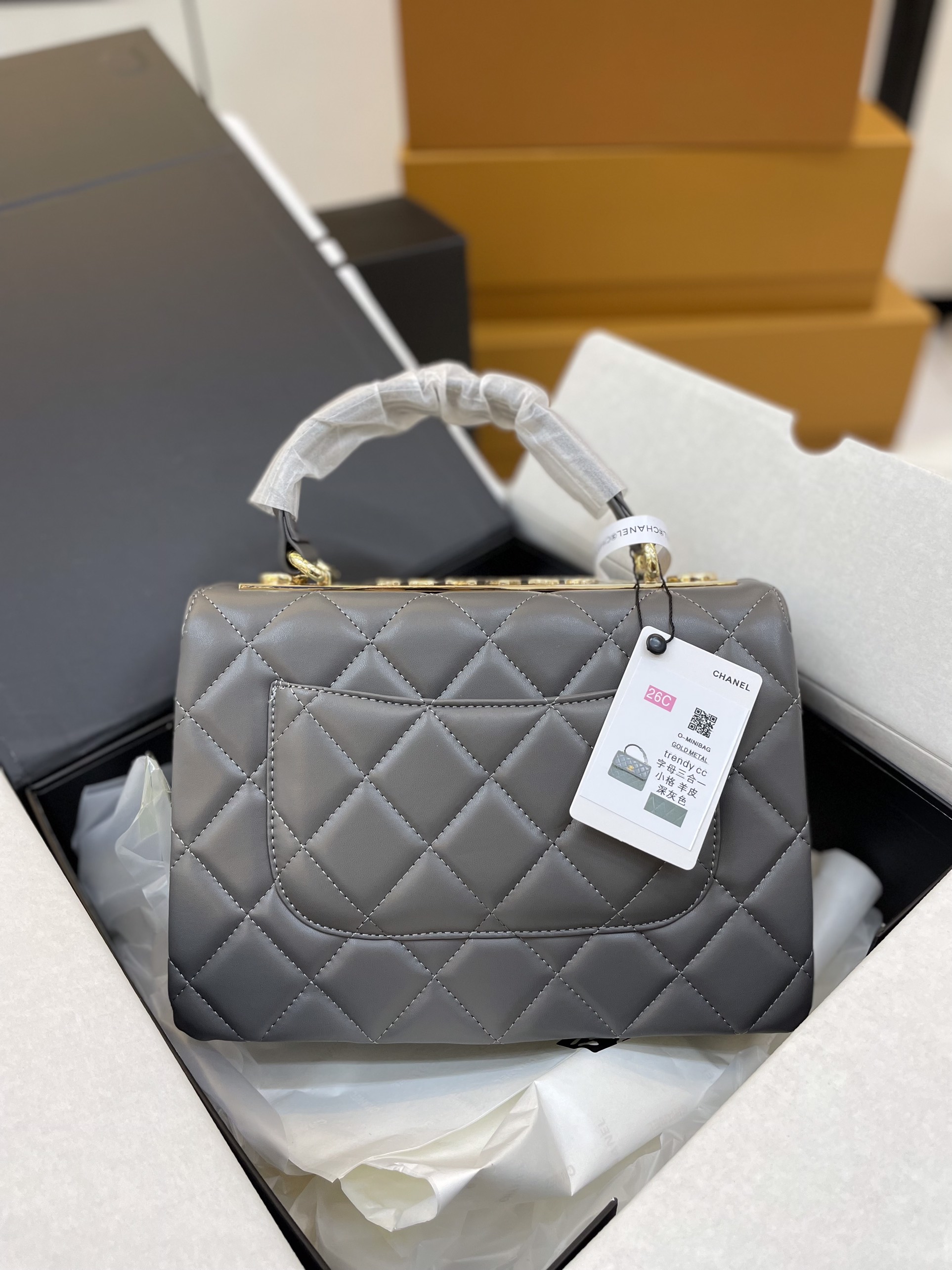 Túi Xách Chanel Trendy Super Logo Plate Màu Xám Size 26cm