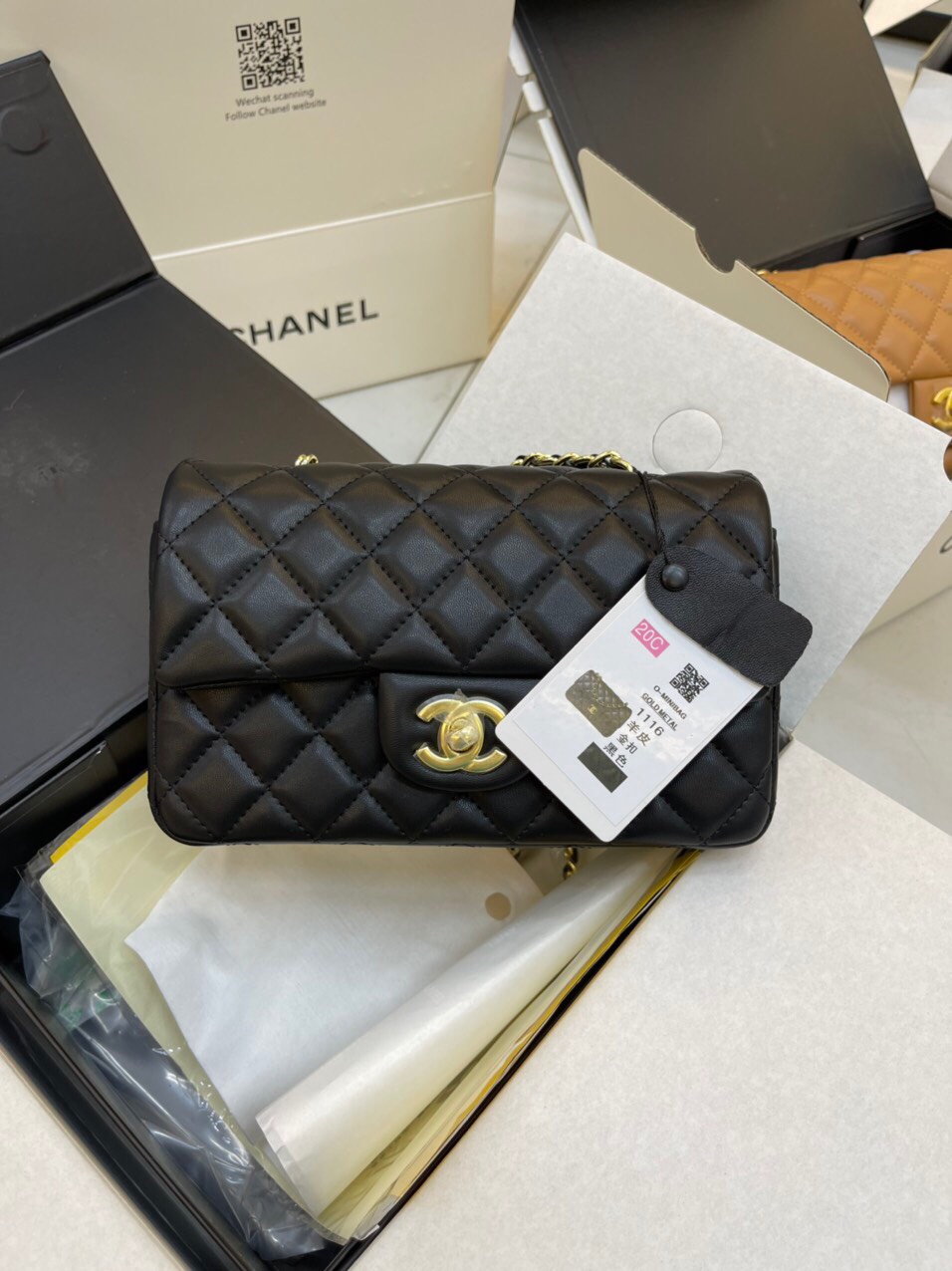 Túi Xách Chanel Classic Super Da Lì Màu Đen Khóa Vàng Size 20cm