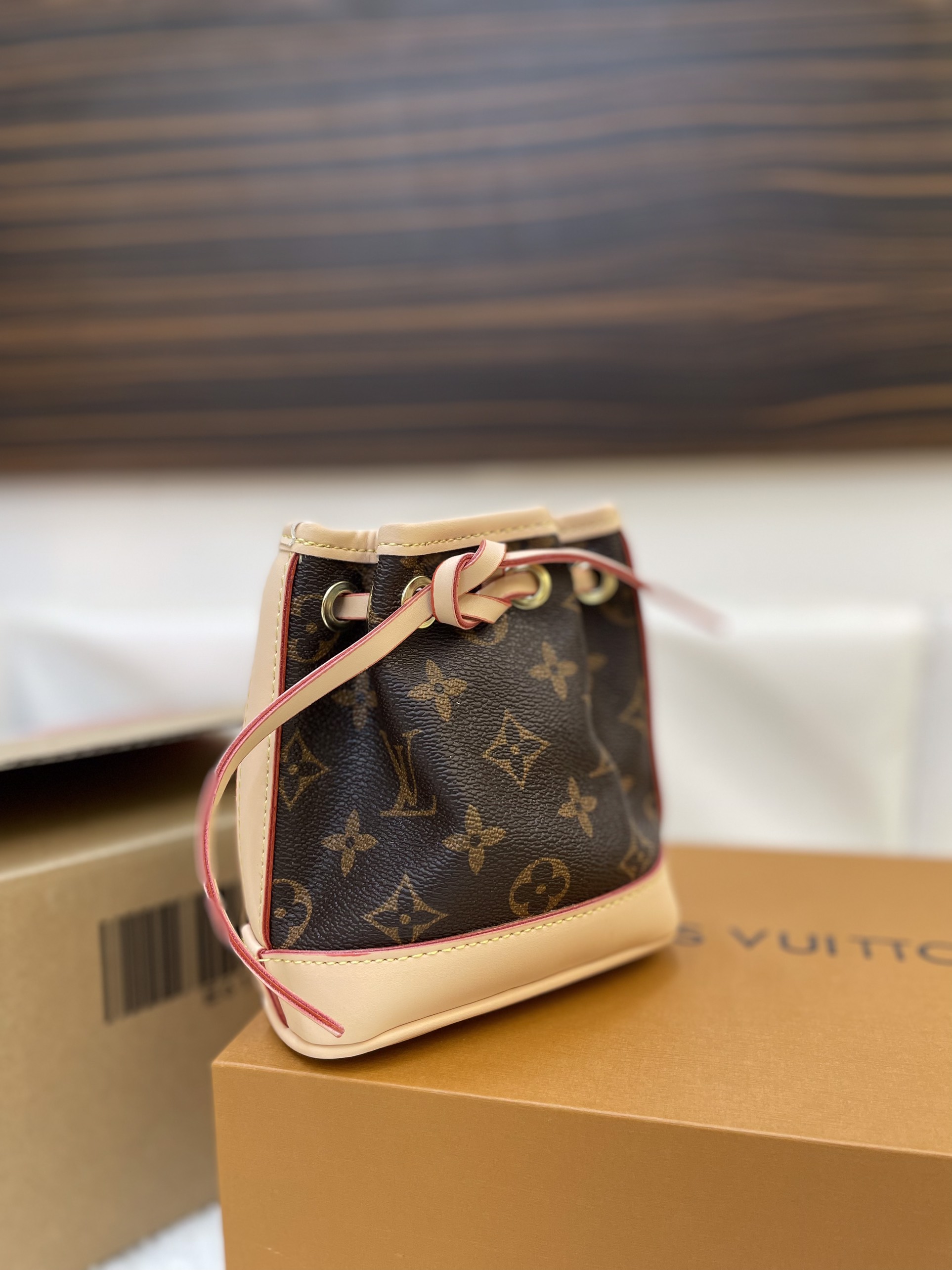 Túi Xách LV Super 3 Kiểu ALMA BB HANDBAG - Crossbody -  Mini Noe Size 15 cm