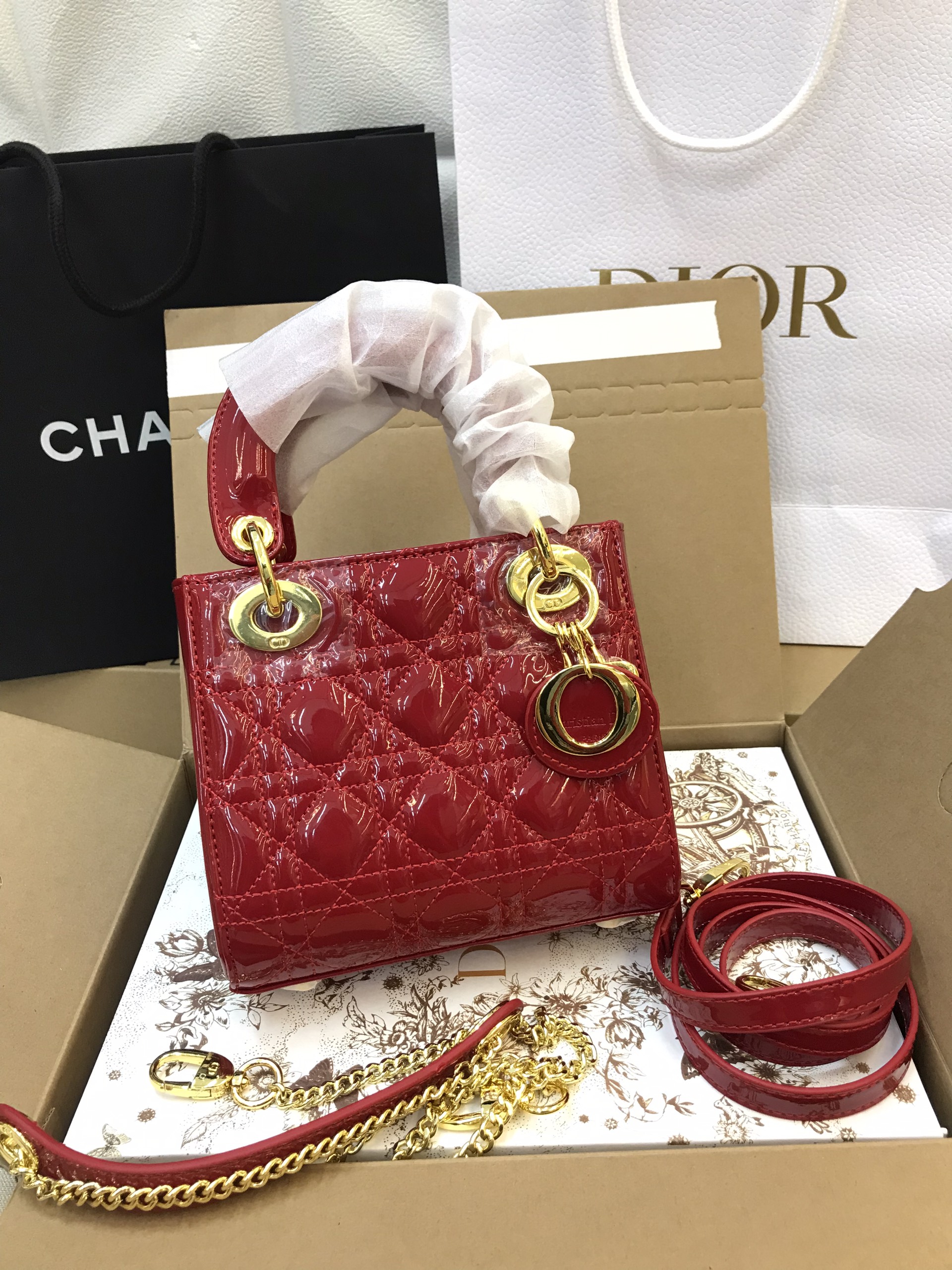 Túi Xách Dior Lady Super Da Bóng Màu Đỏ Size 18cm