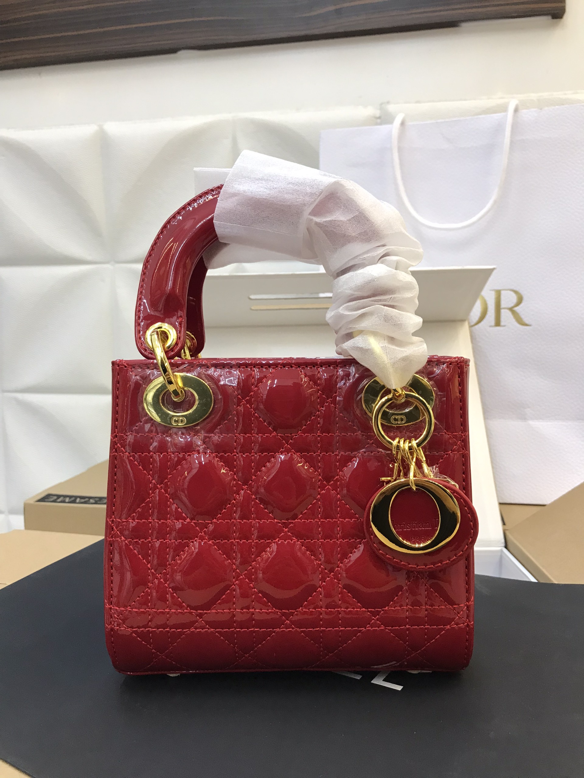 Túi Xách Dior Lady Super Da Bóng Màu Đỏ Size 18cm
