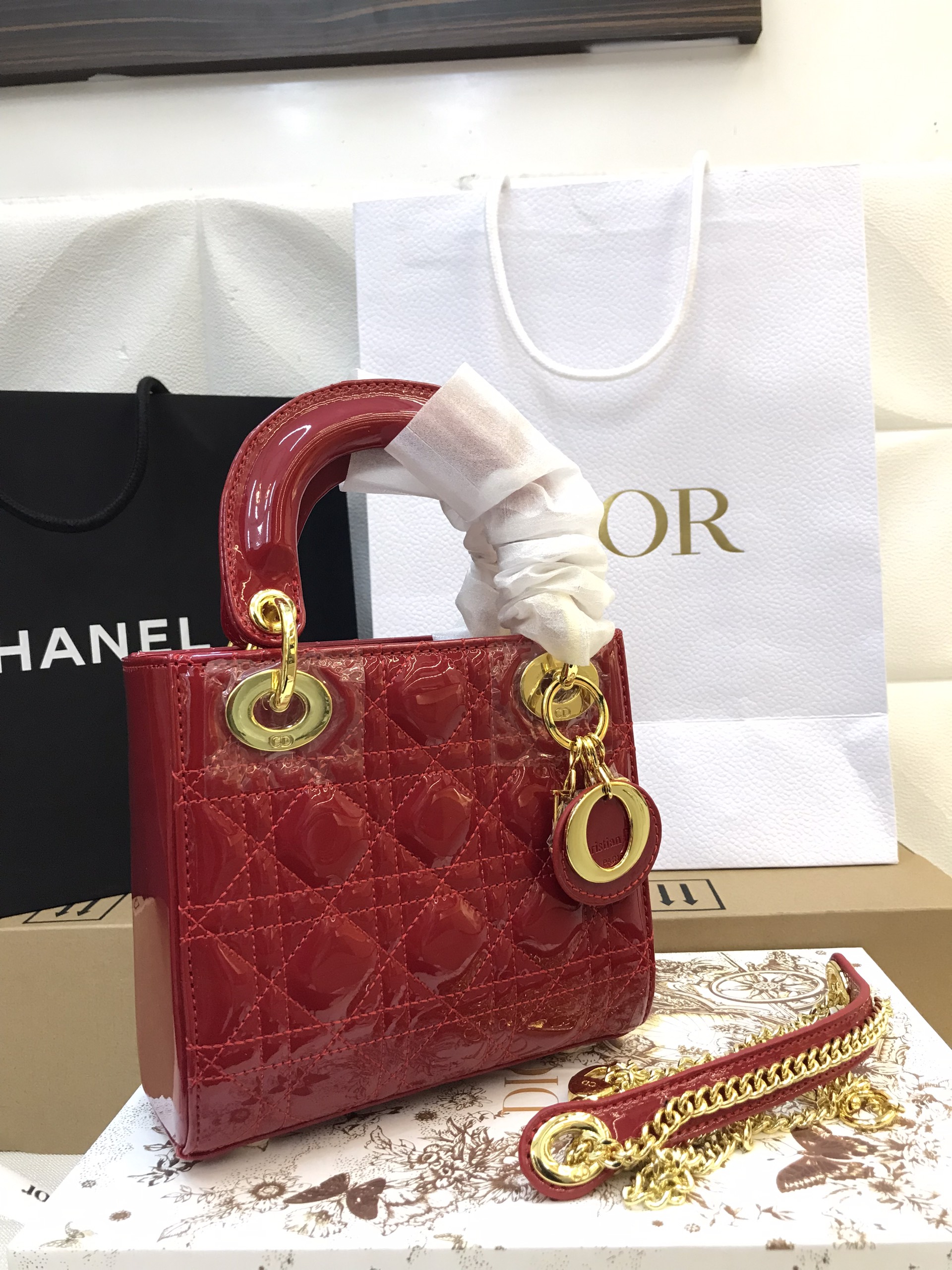 Túi Xách Dior Lady Super Da Bóng Màu Đỏ Size 18cm