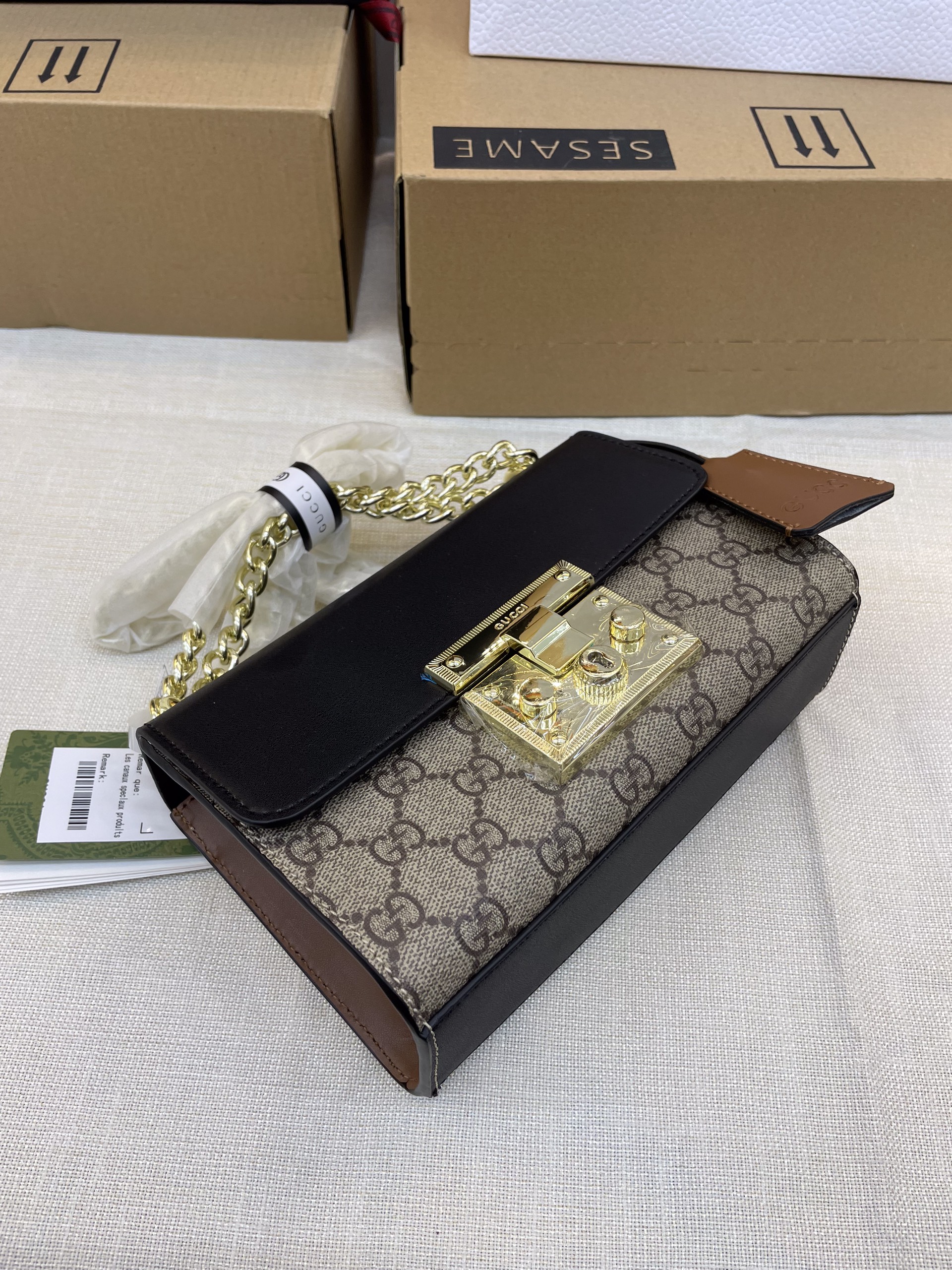 Túi xách Gucci Padlock Super Màu Be Nắp Đen Size 20cm